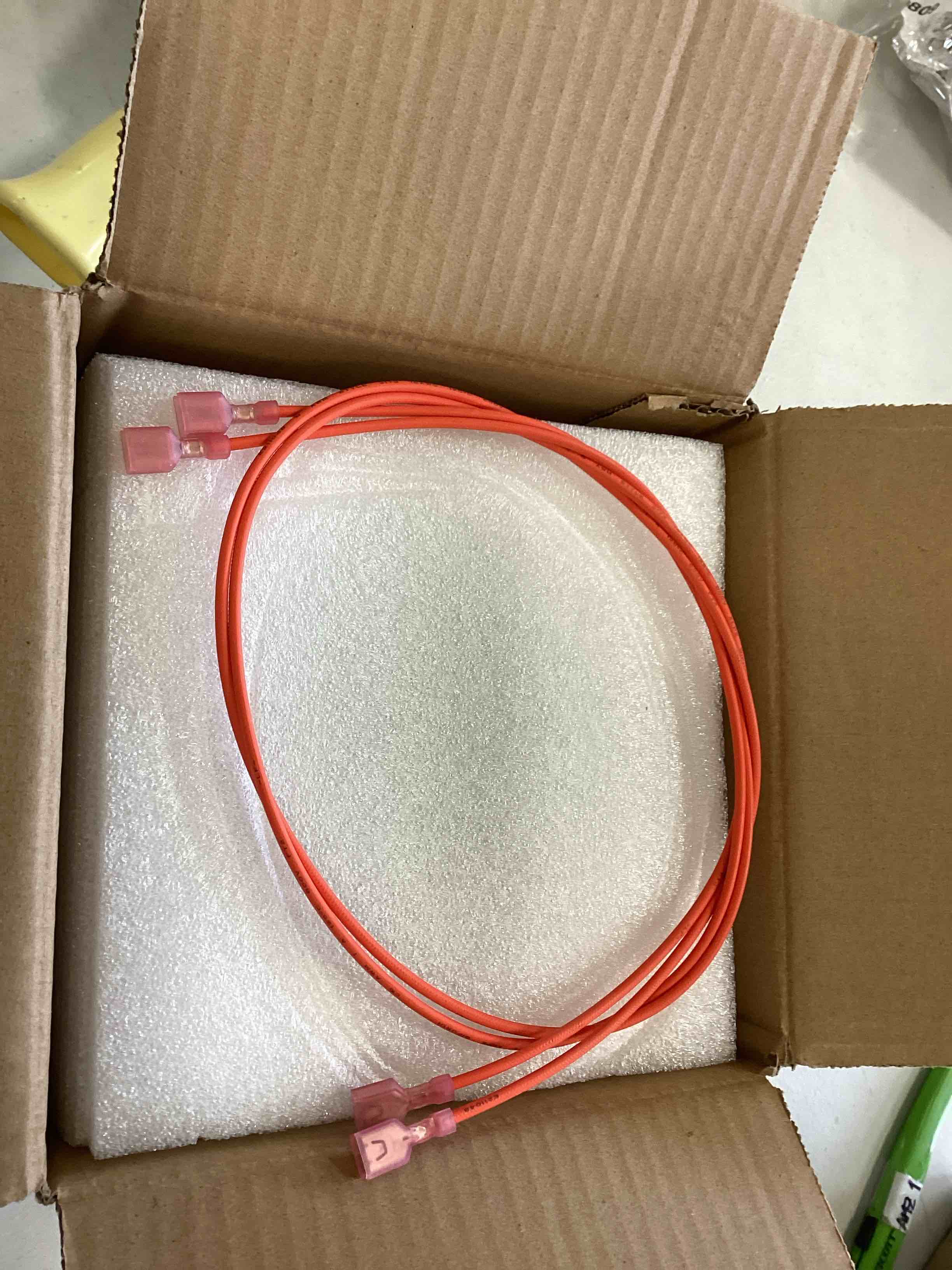 https://s3.amazonaws.com/lotting-images-prod/bidfta/PPE2198274_1737396856176.jpeg