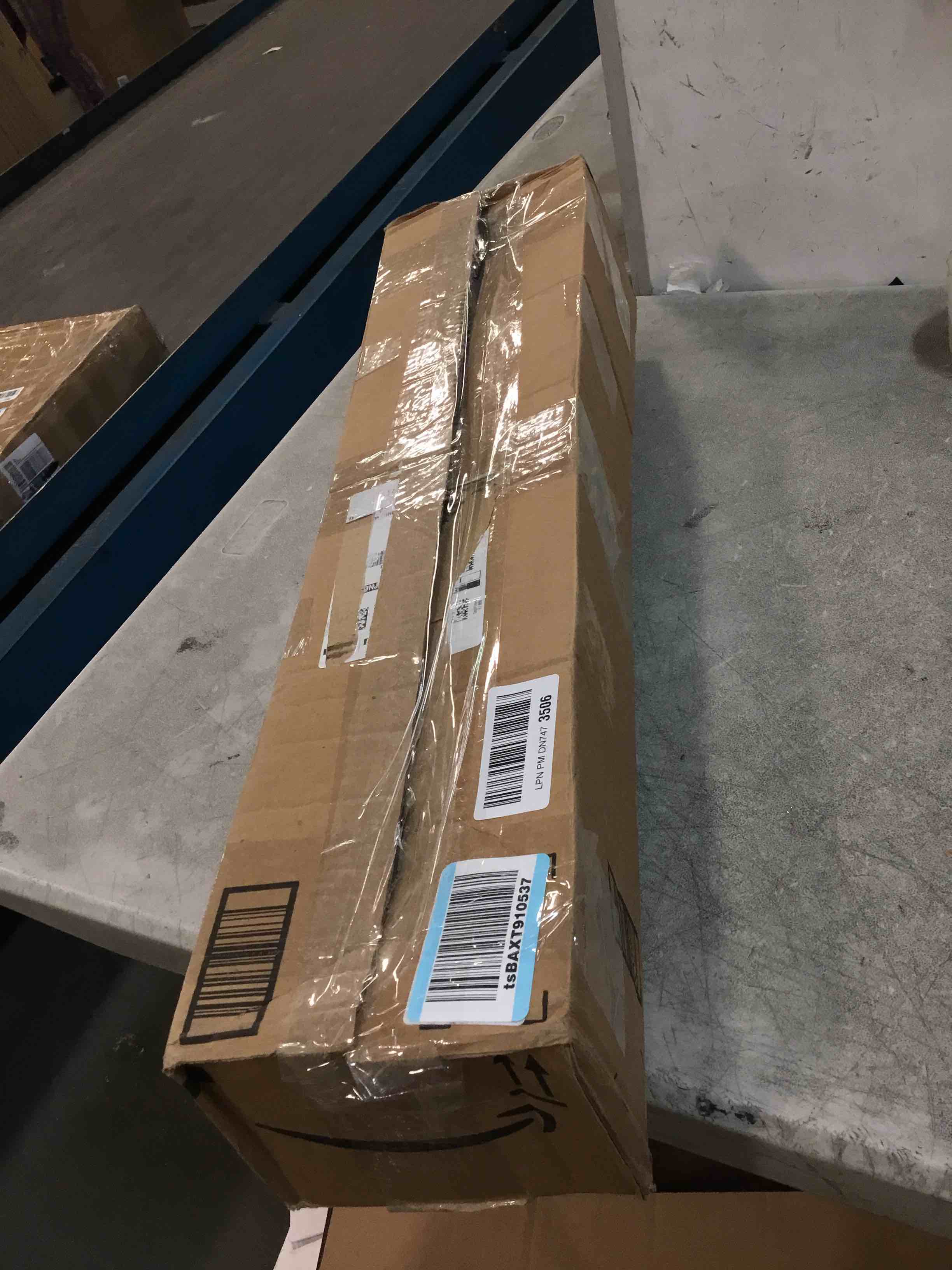 https://s3.amazonaws.com/lotting-images-prod/bidfta/PPE2198938_1737985991616.jpeg