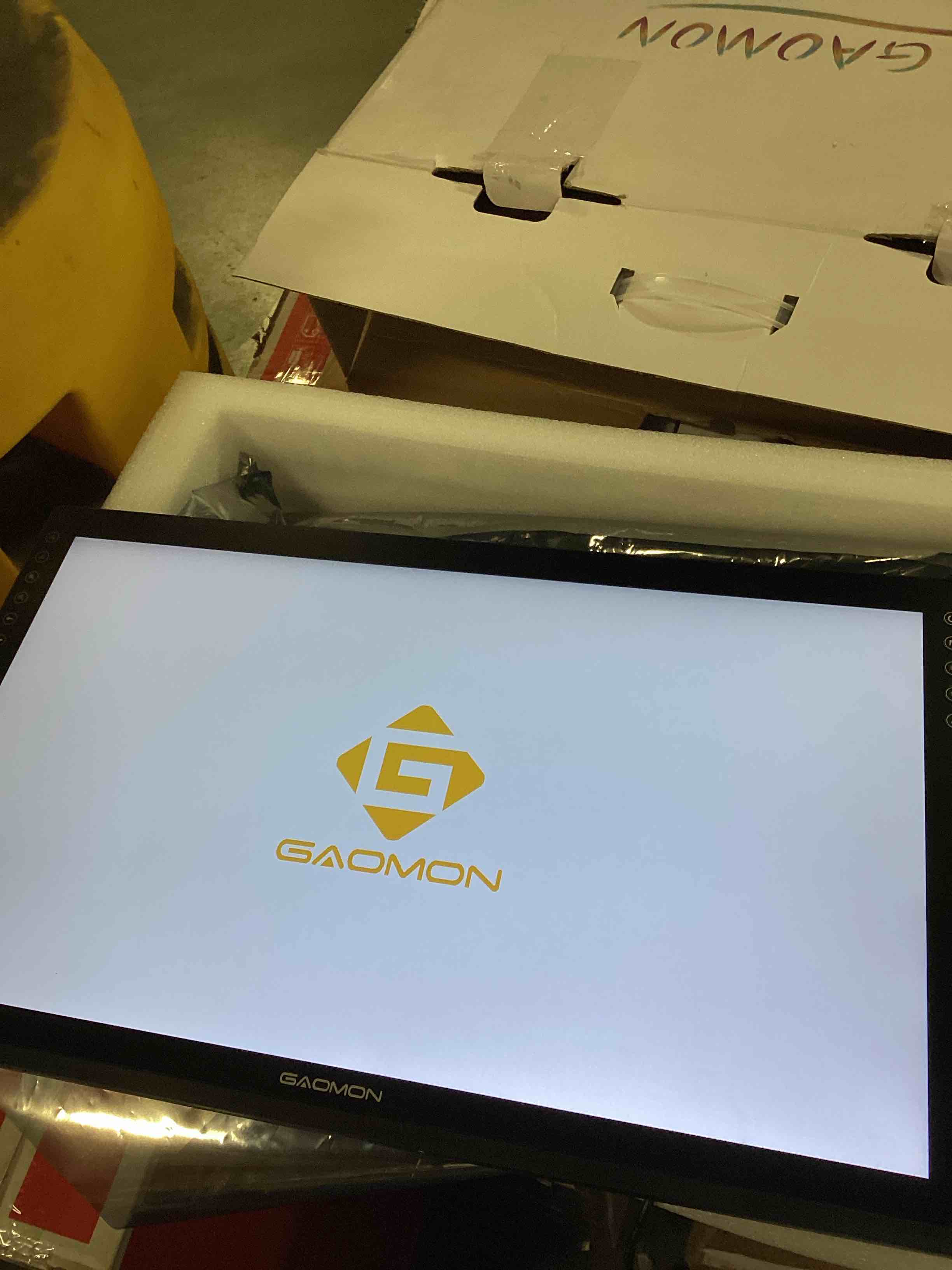 https://s3.amazonaws.com/lotting-images-prod/bidfta/PPE2199104_1738092324291.jpeg
