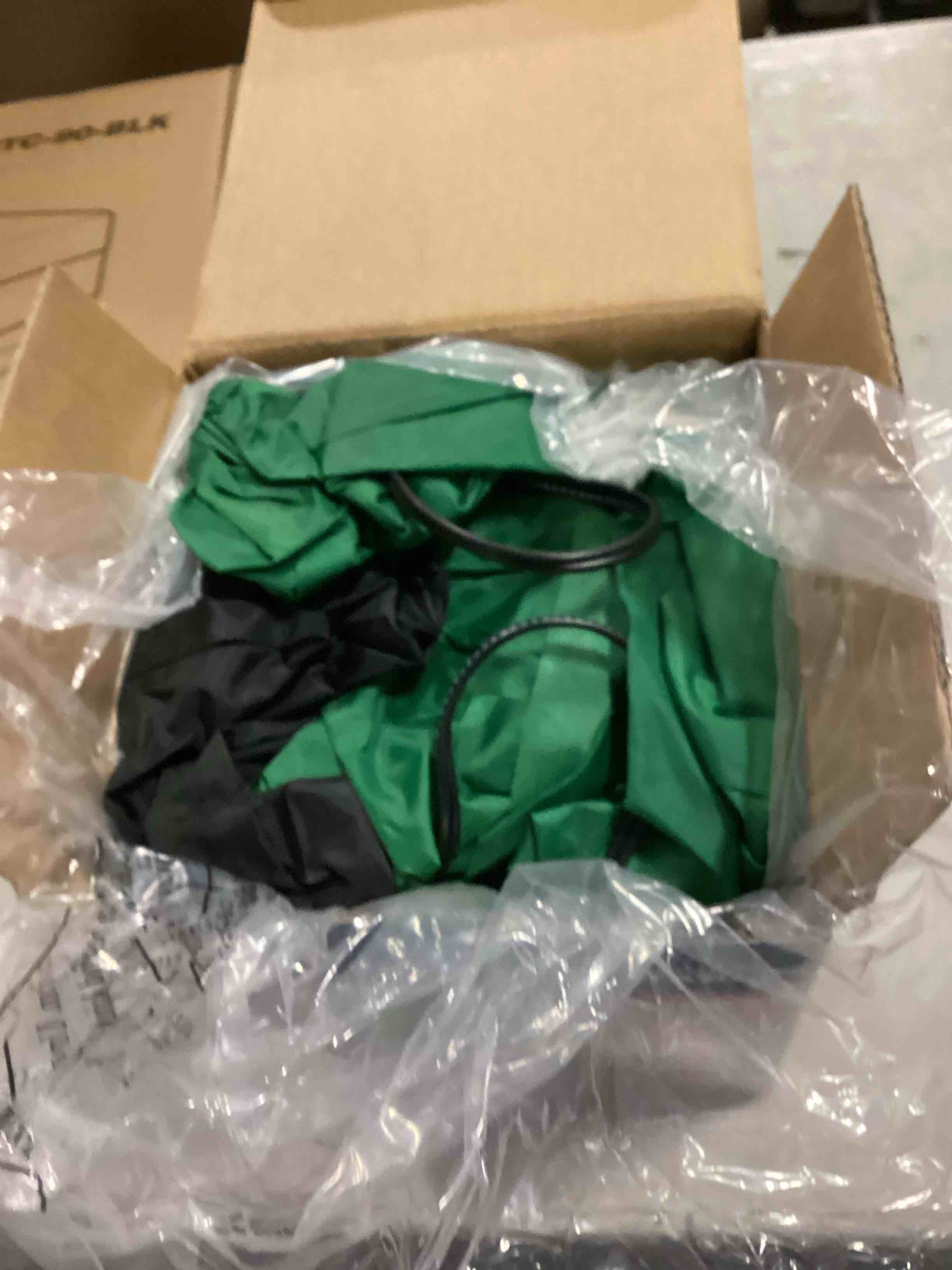 https://s3.amazonaws.com/lotting-images-prod/bidfta/PPE2199204_1738068532837.jpeg