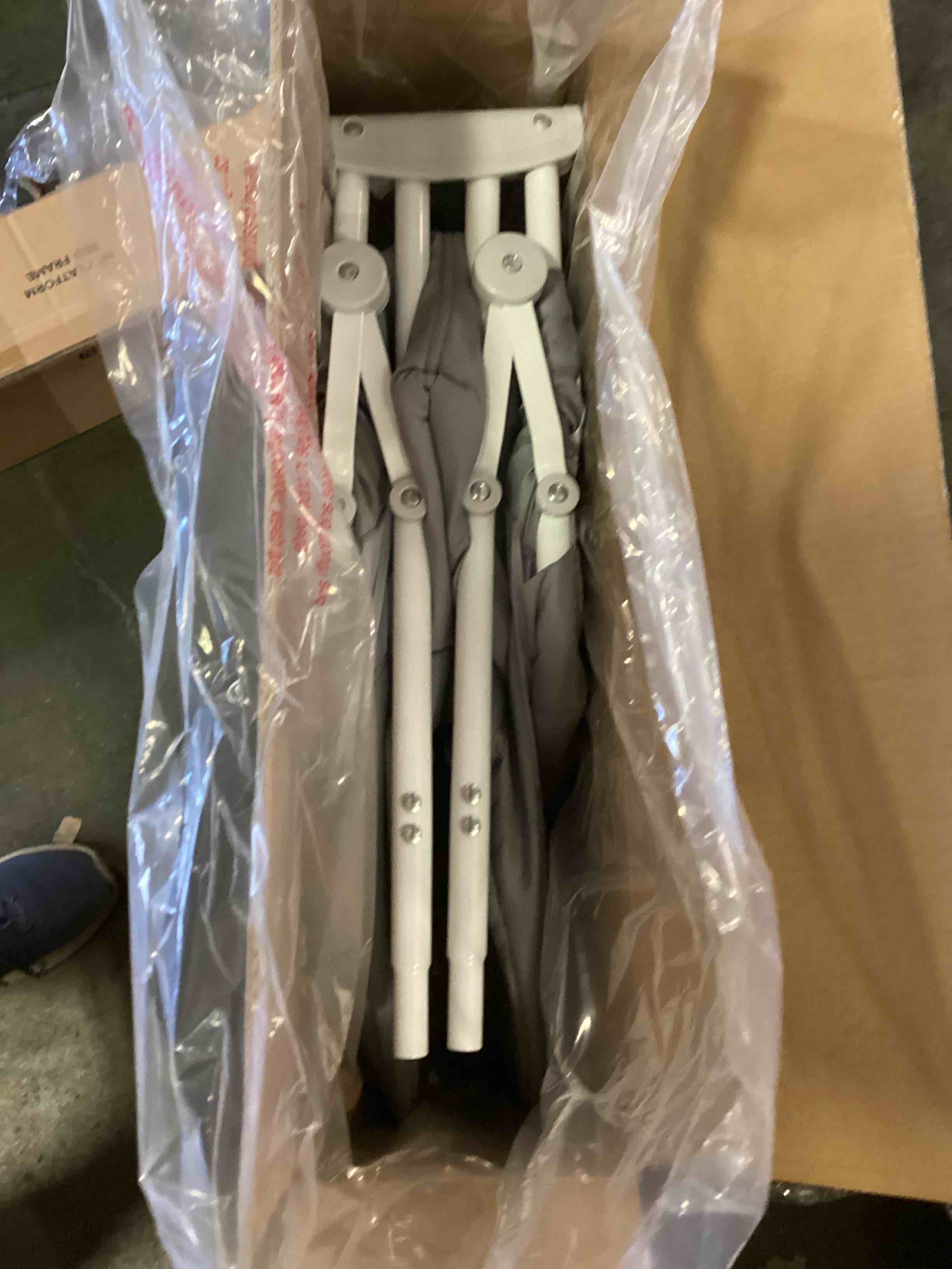 https://s3.amazonaws.com/lotting-images-prod/bidfta/PPE2199326_1738089209960.jpeg
