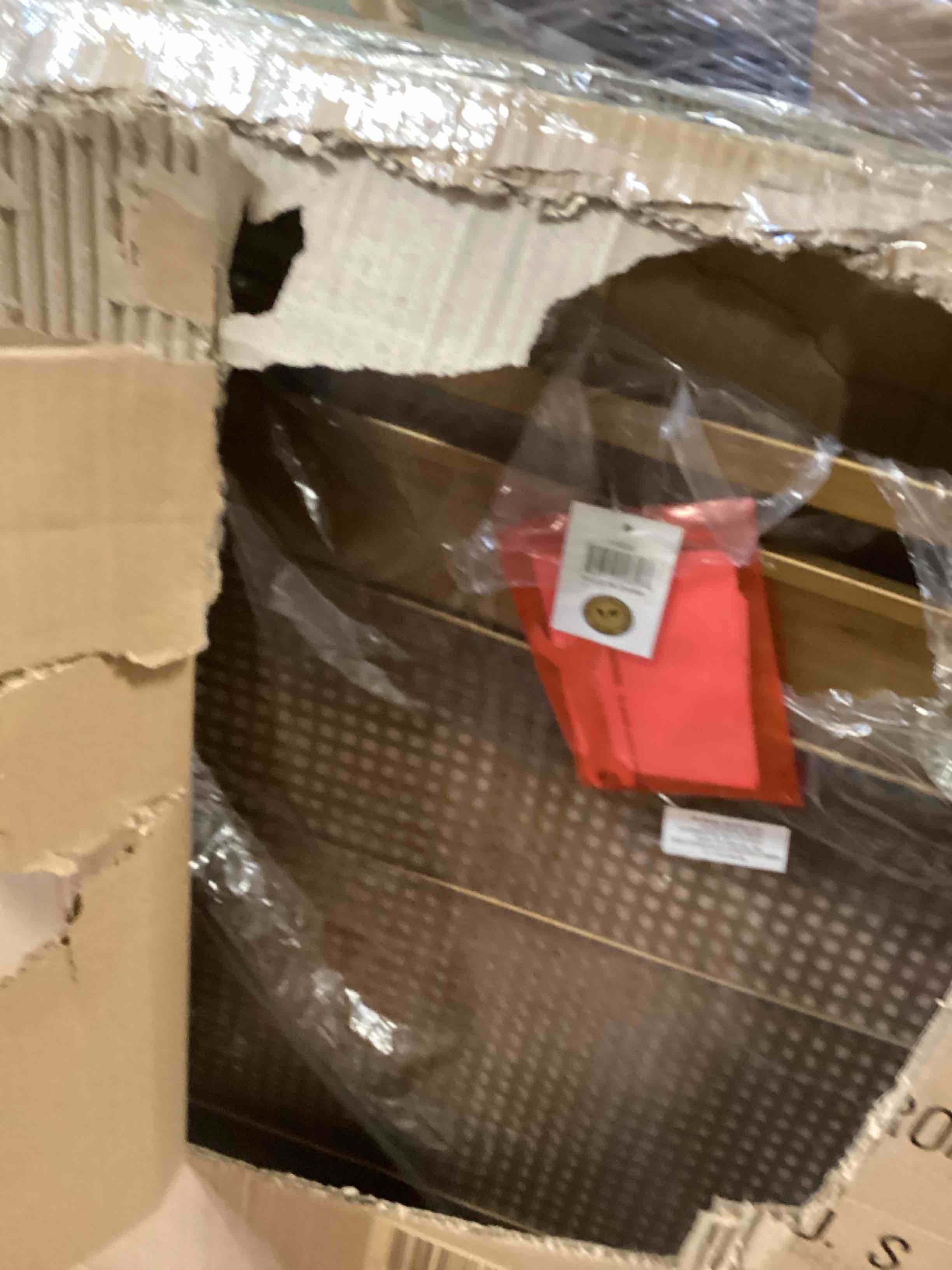 https://s3.amazonaws.com/lotting-images-prod/bidfta/PPE2199692_1738251654153.jpeg