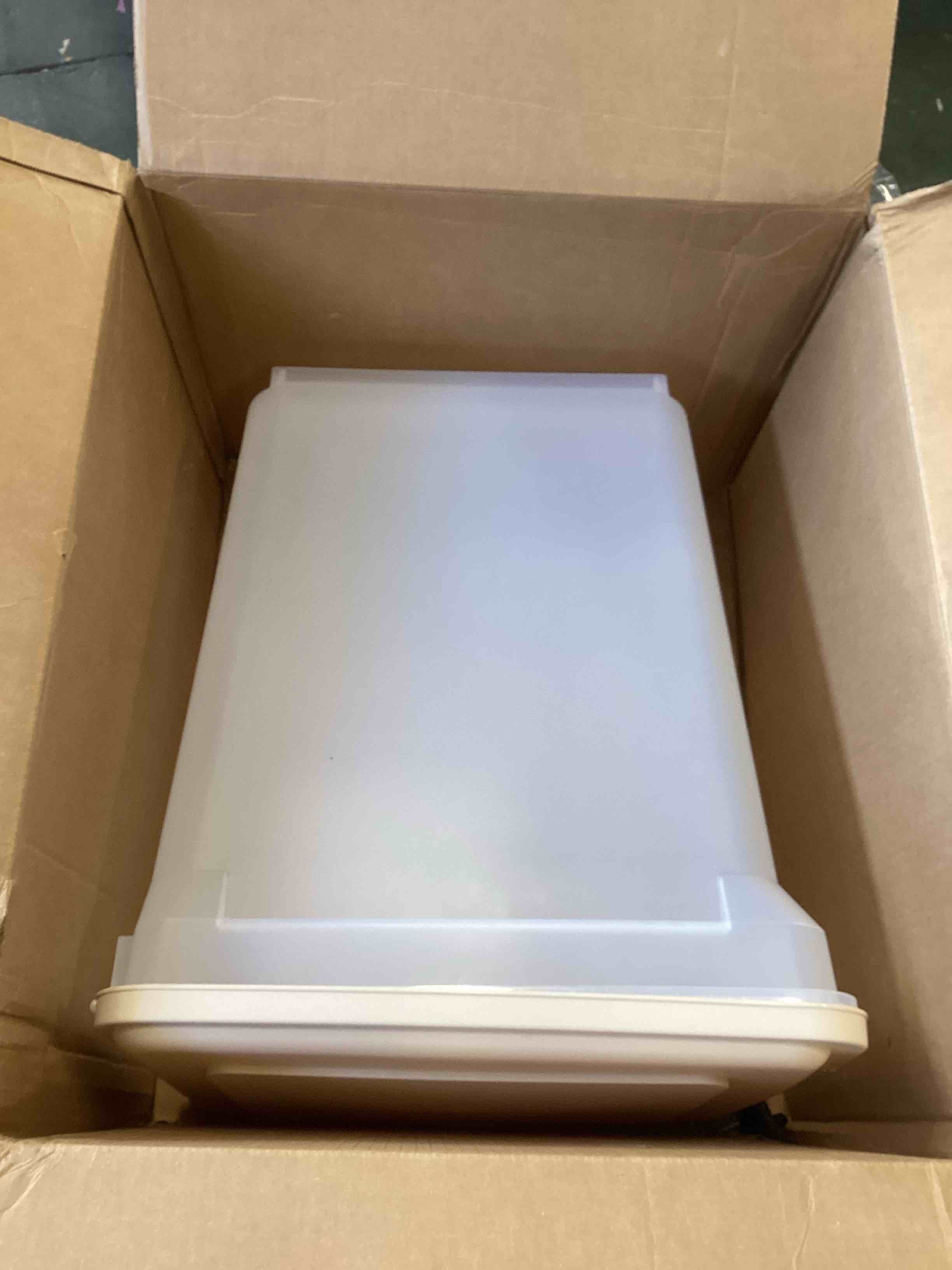 https://s3.amazonaws.com/lotting-images-prod/bidfta/PPE2199808_1738355788383.jpeg