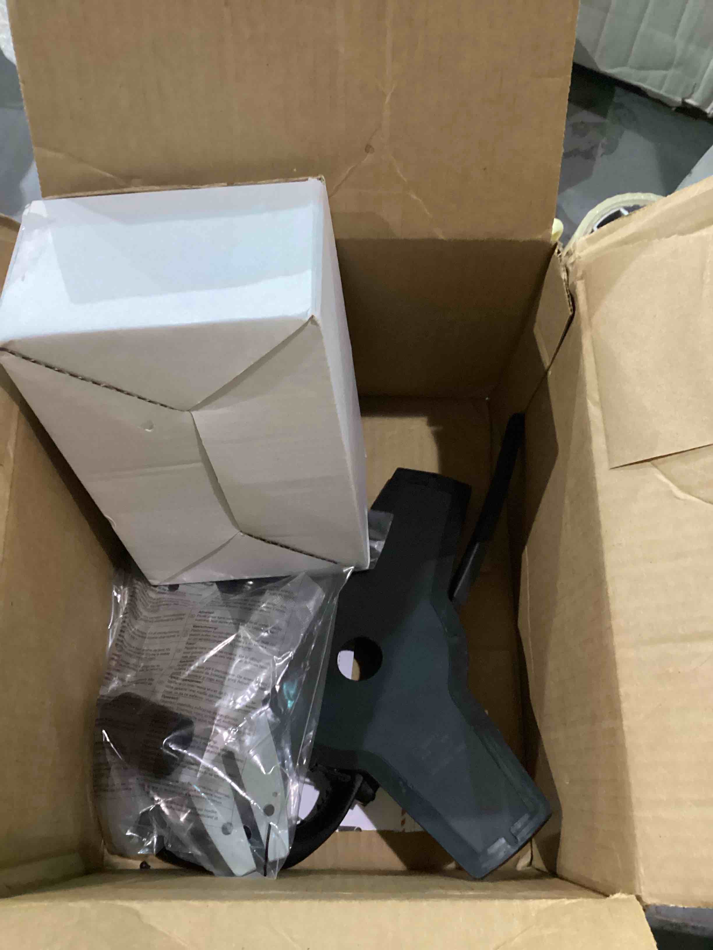 40V Cordless Weed Wacker, String Trimmer/Edger, Hedge Trimmer and Brush Cutter Blade, Pole Saw, Attachment Capable 4-in-1 Multi-Tool Kit with 2 * 20V 4Ah Battery and 1 Charger, Blue