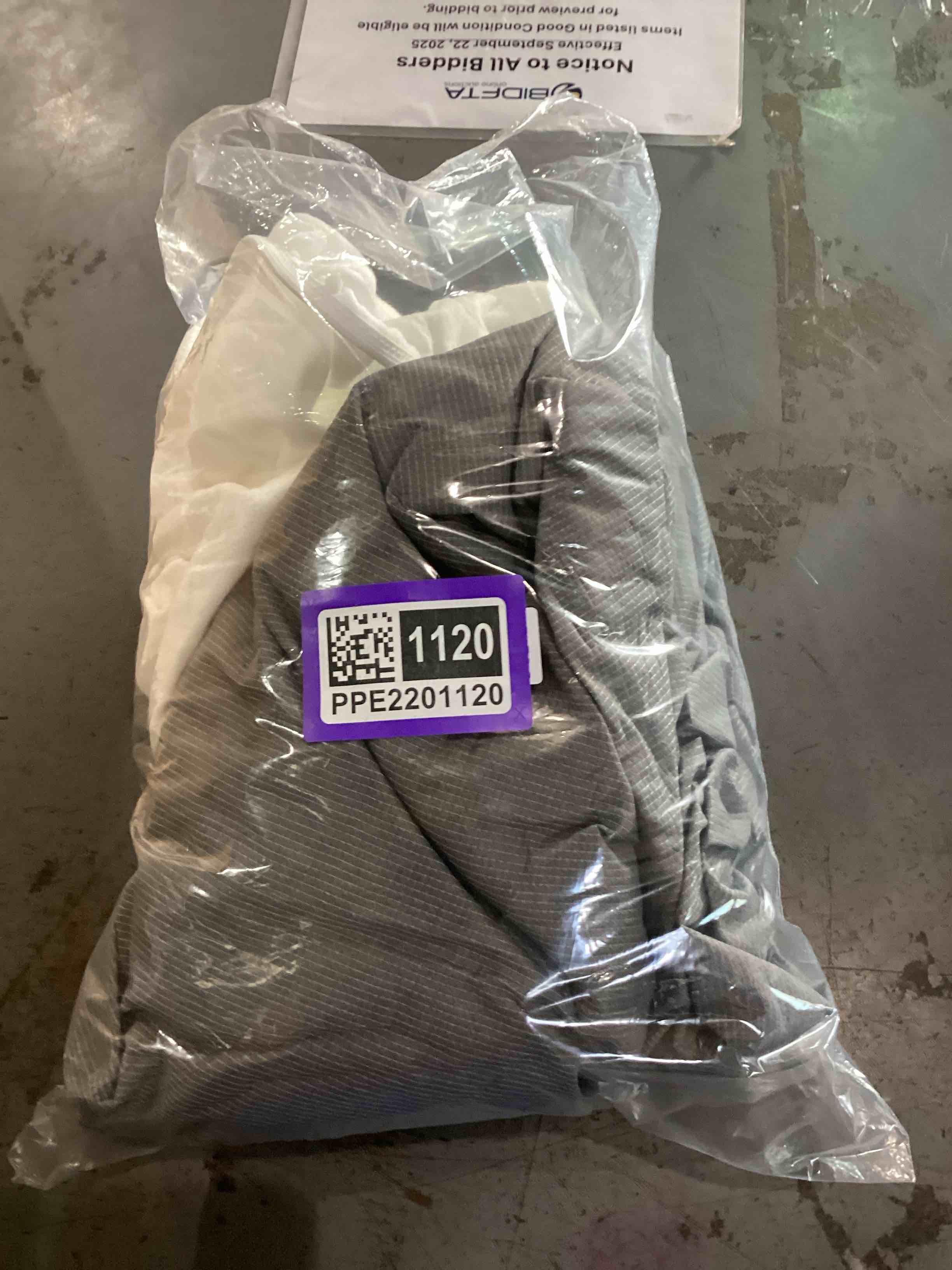 Utopia Bedding Zippered Mattress Protector, 100% Waterproof, Dust Mite and Bed Bug Proof Mattress Protector, Absorbent Mattress Protector