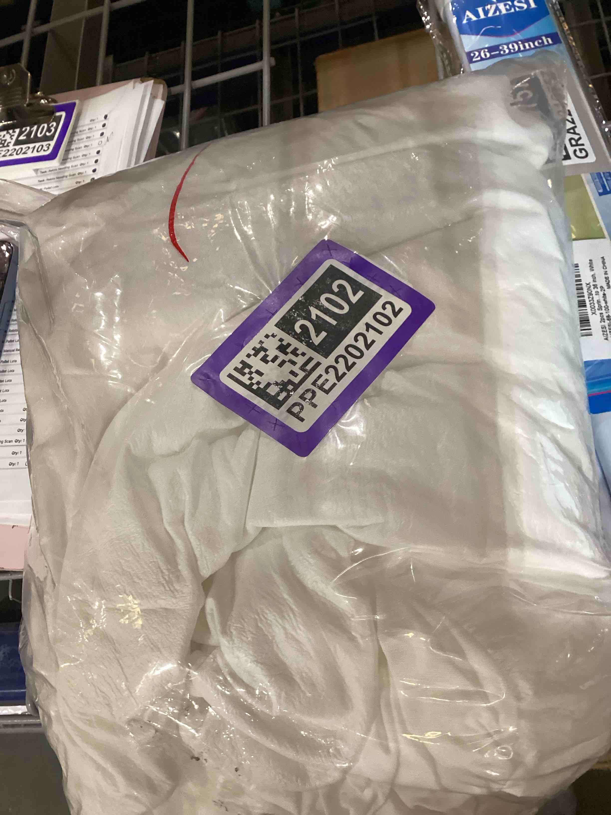 White fitted sheet twin bed 