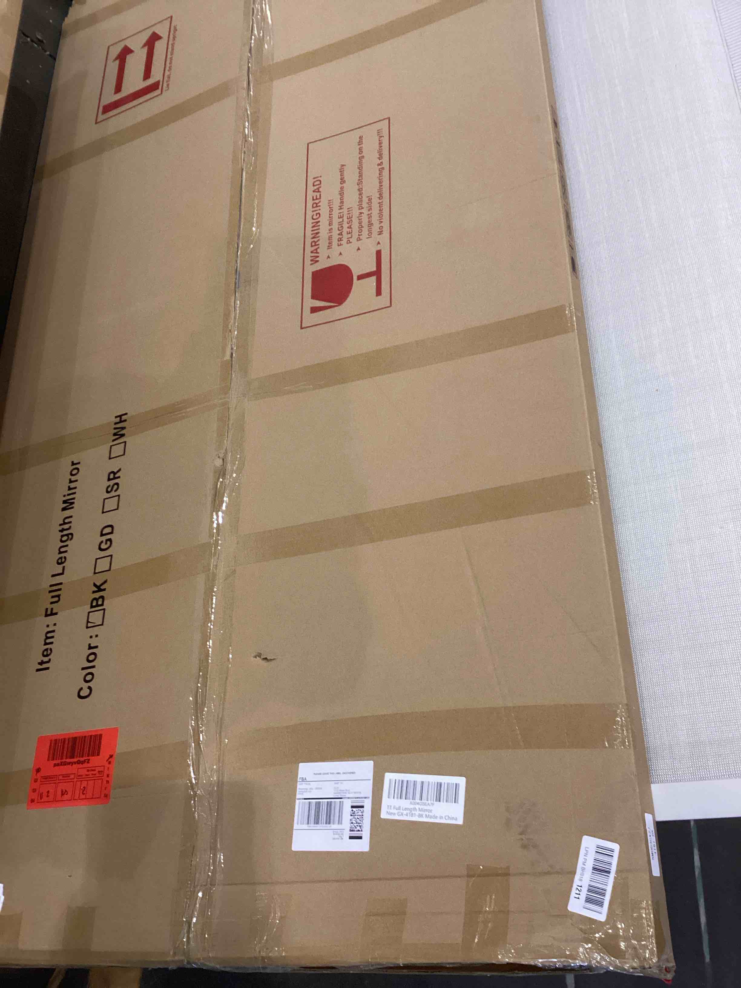 Condition photo showing Good Condition for Full Length Mirror, 71"x28" Oversized Arched Mirror Large Standing Mirrors, Tall Mirrors Body Floor Mirror for Bedroom Living Room Aluminum Frame, Black