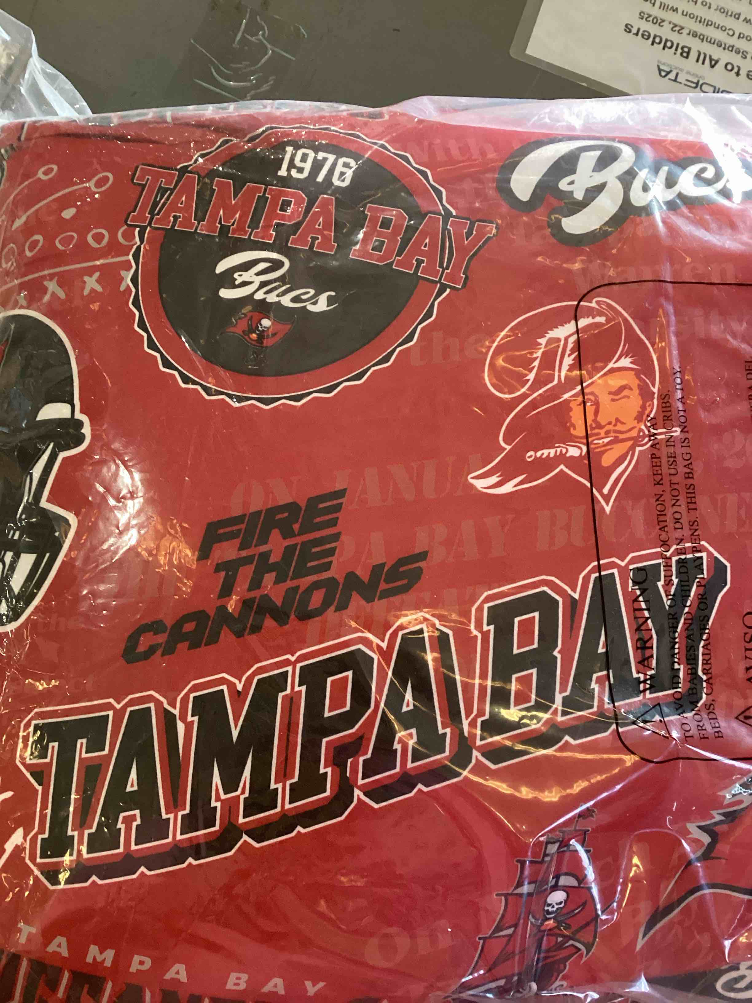 Condition photo showing New/Like New for FOCO NFL Unisex-Adult NFL Team Logo Printed Plush Body Pillow Tampa Bay Bucs One Size Team Color