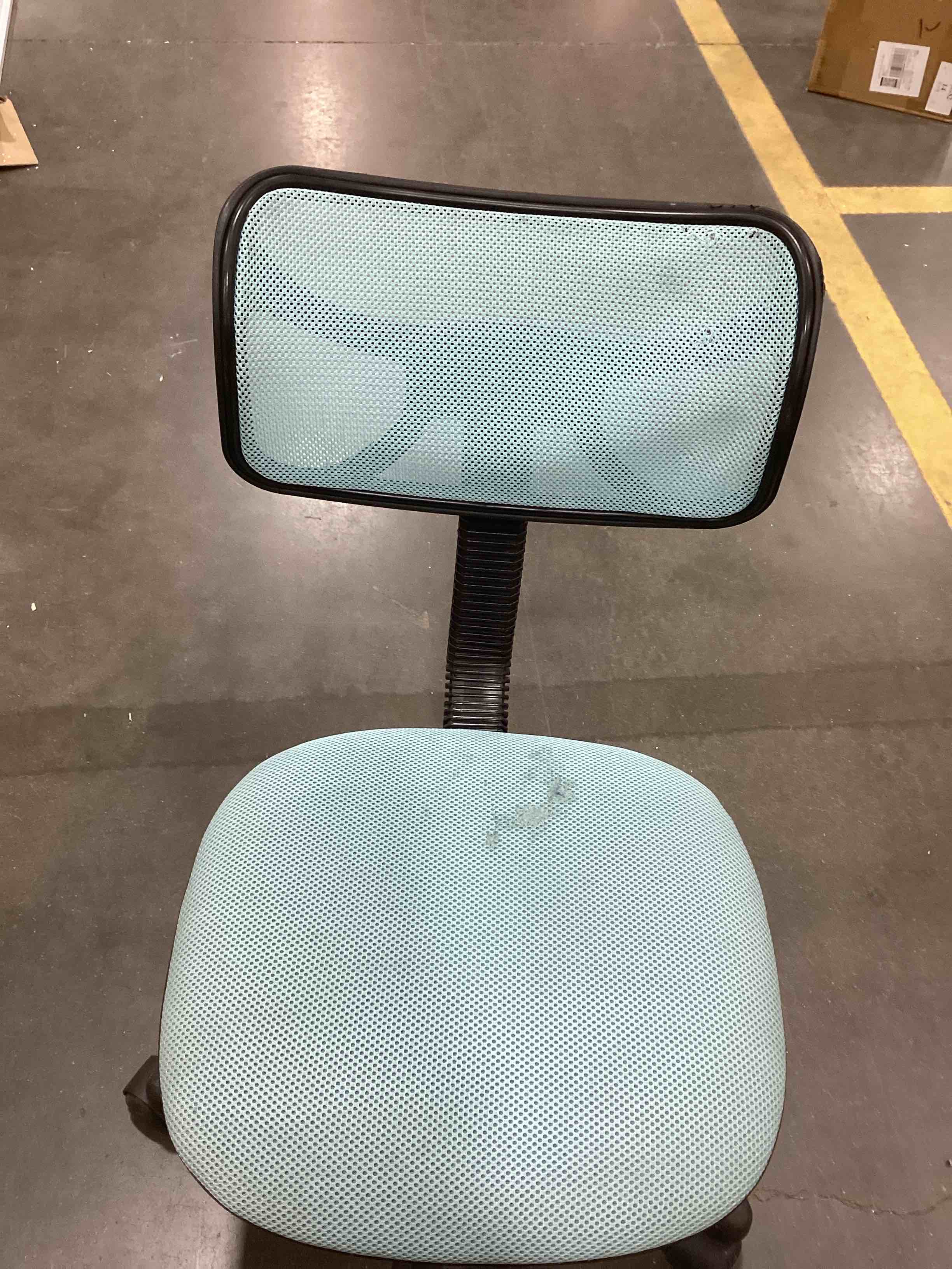 Swivel Mesh Chair, Light Blue