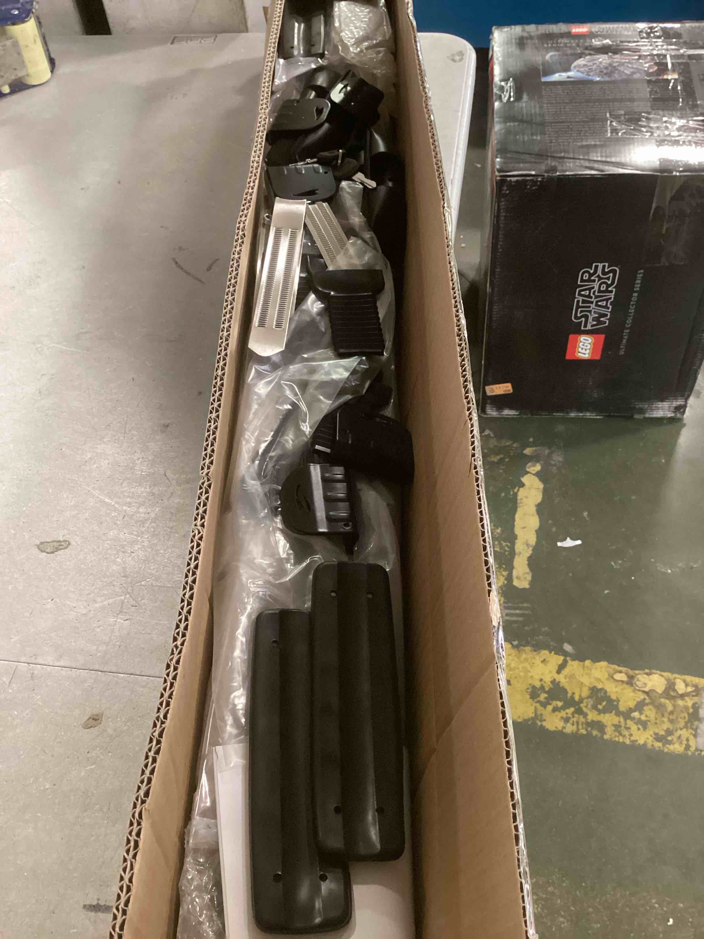 https://s3.amazonaws.com/lotting-images-prod/bidfta/PPE2224057_1737480243472.jpeg