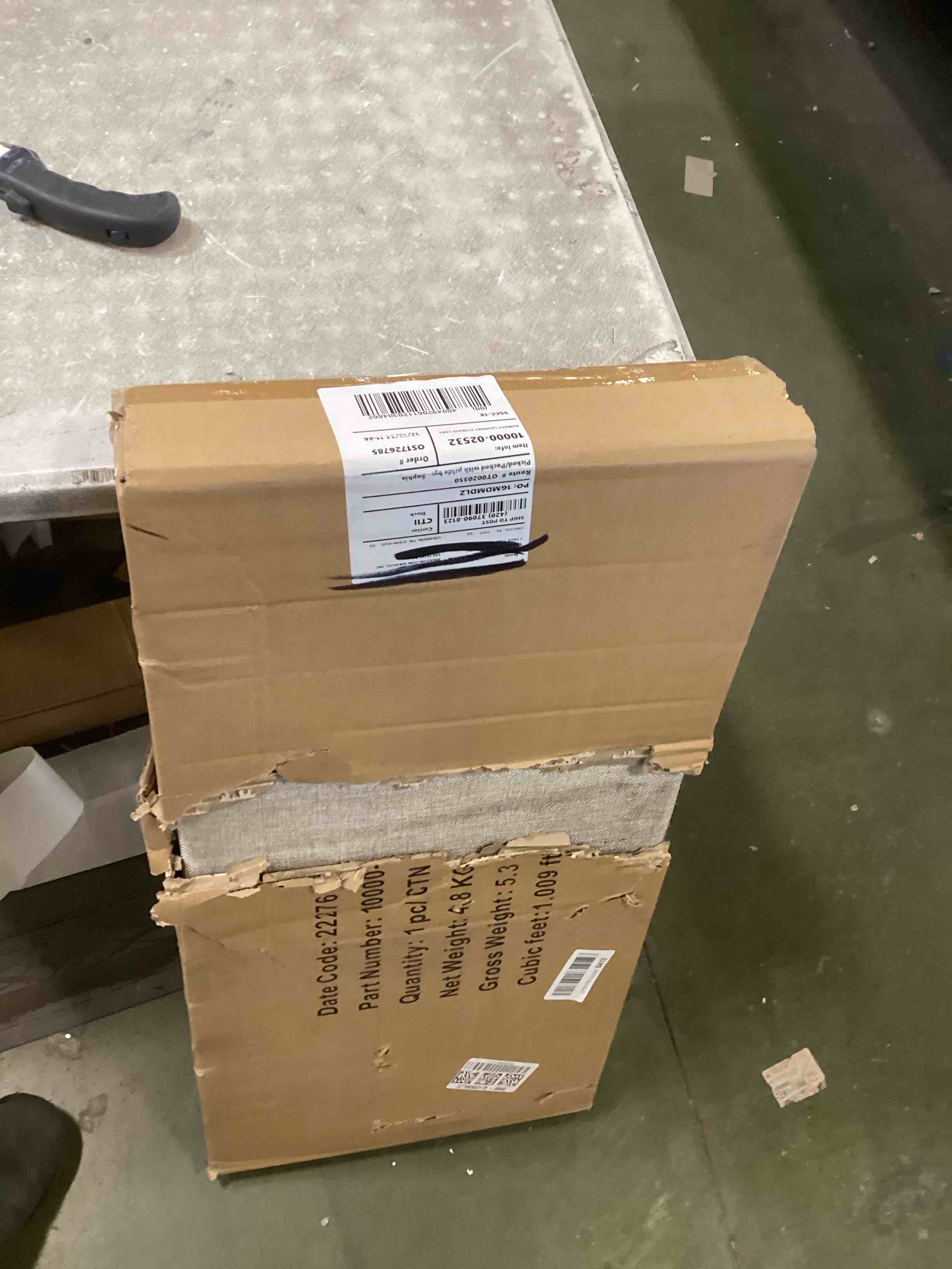https://s3.amazonaws.com/lotting-images-prod/bidfta/PPE2224515_1738085286542.jpeg