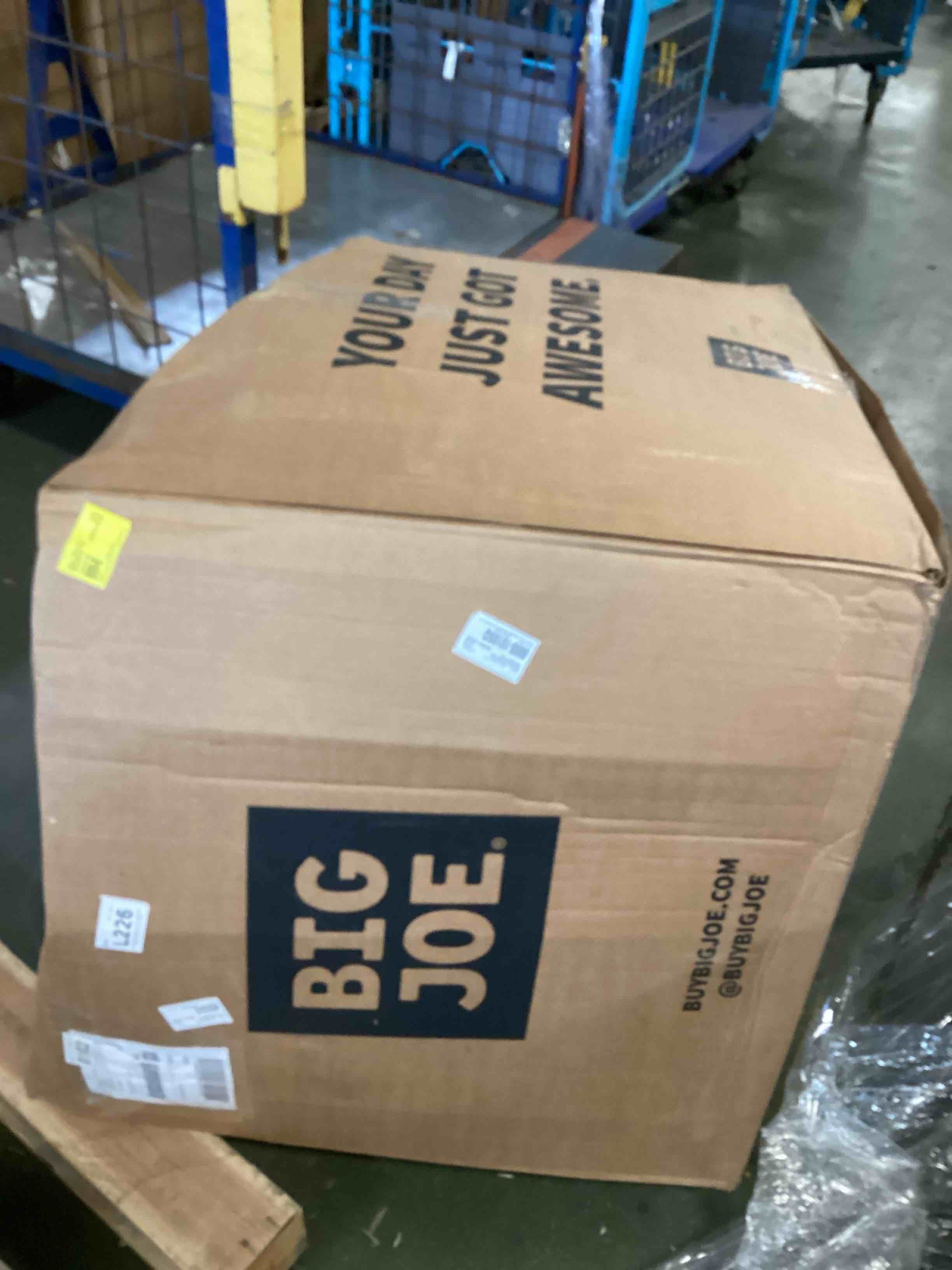 https://s3.amazonaws.com/lotting-images-prod/bidfta/PPE2224950_1738175902746.jpeg