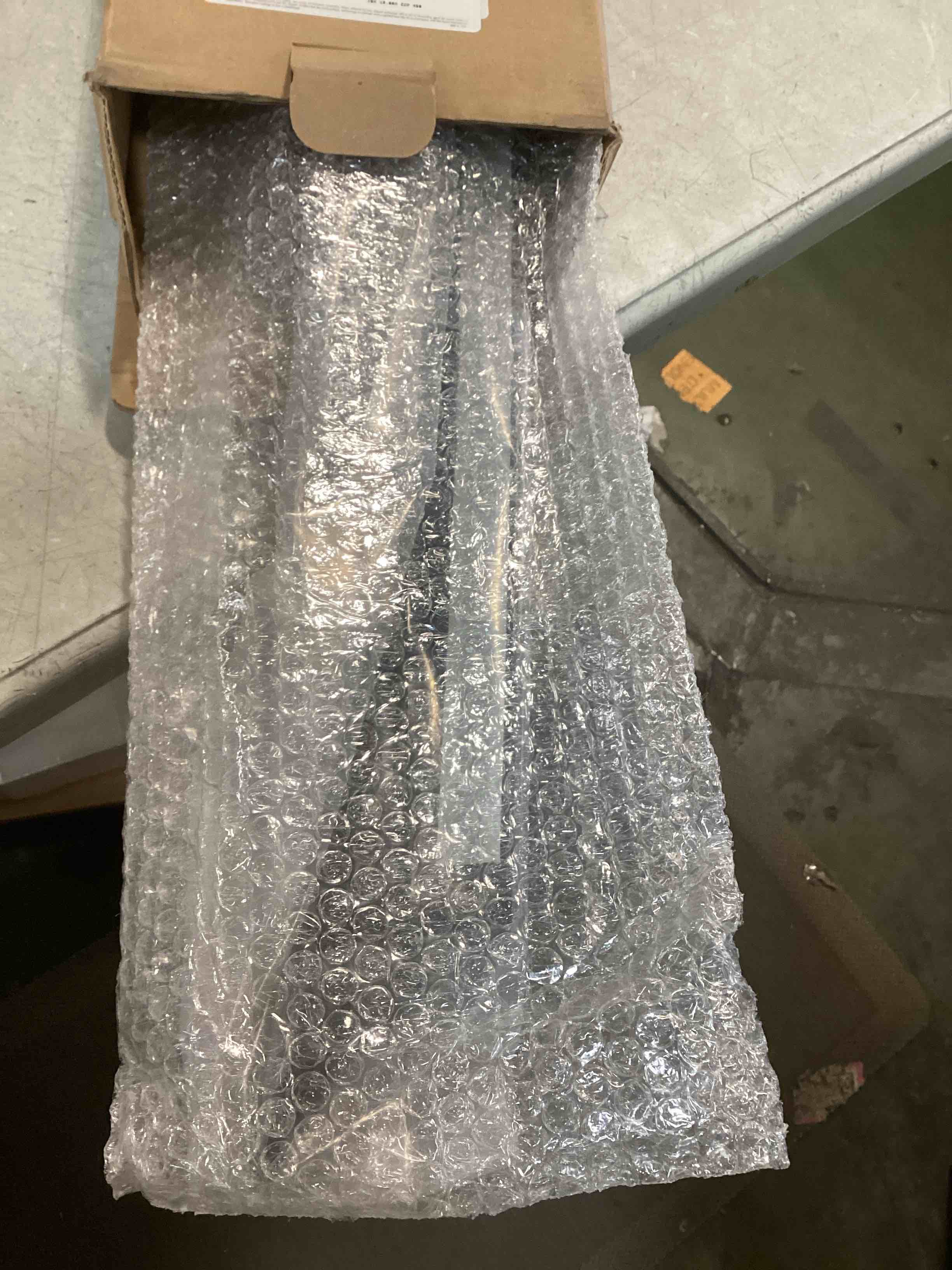 https://s3.amazonaws.com/lotting-images-prod/bidfta/PPE2225054_1738248420505.jpeg