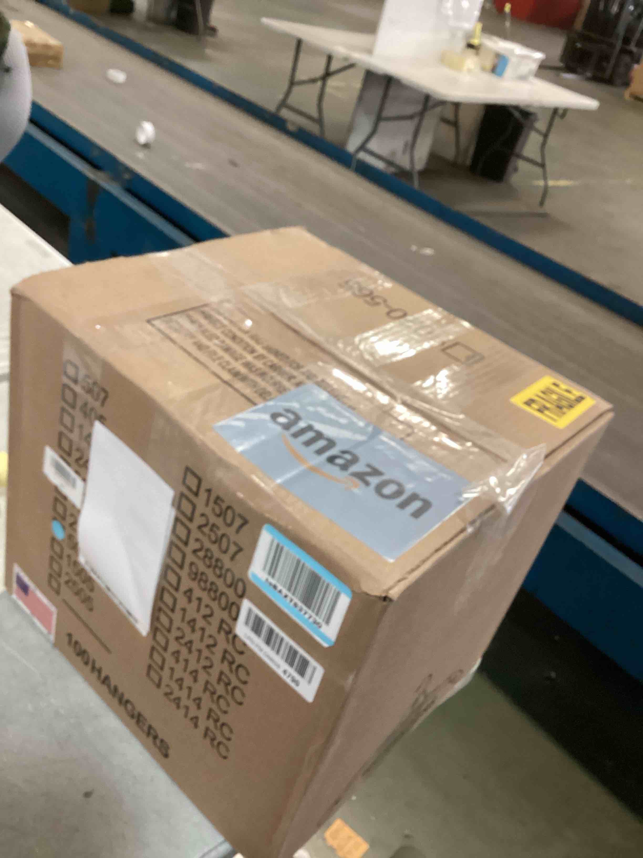 https://s3.amazonaws.com/lotting-images-prod/bidfta/PPE2225104_1738255321111.jpeg