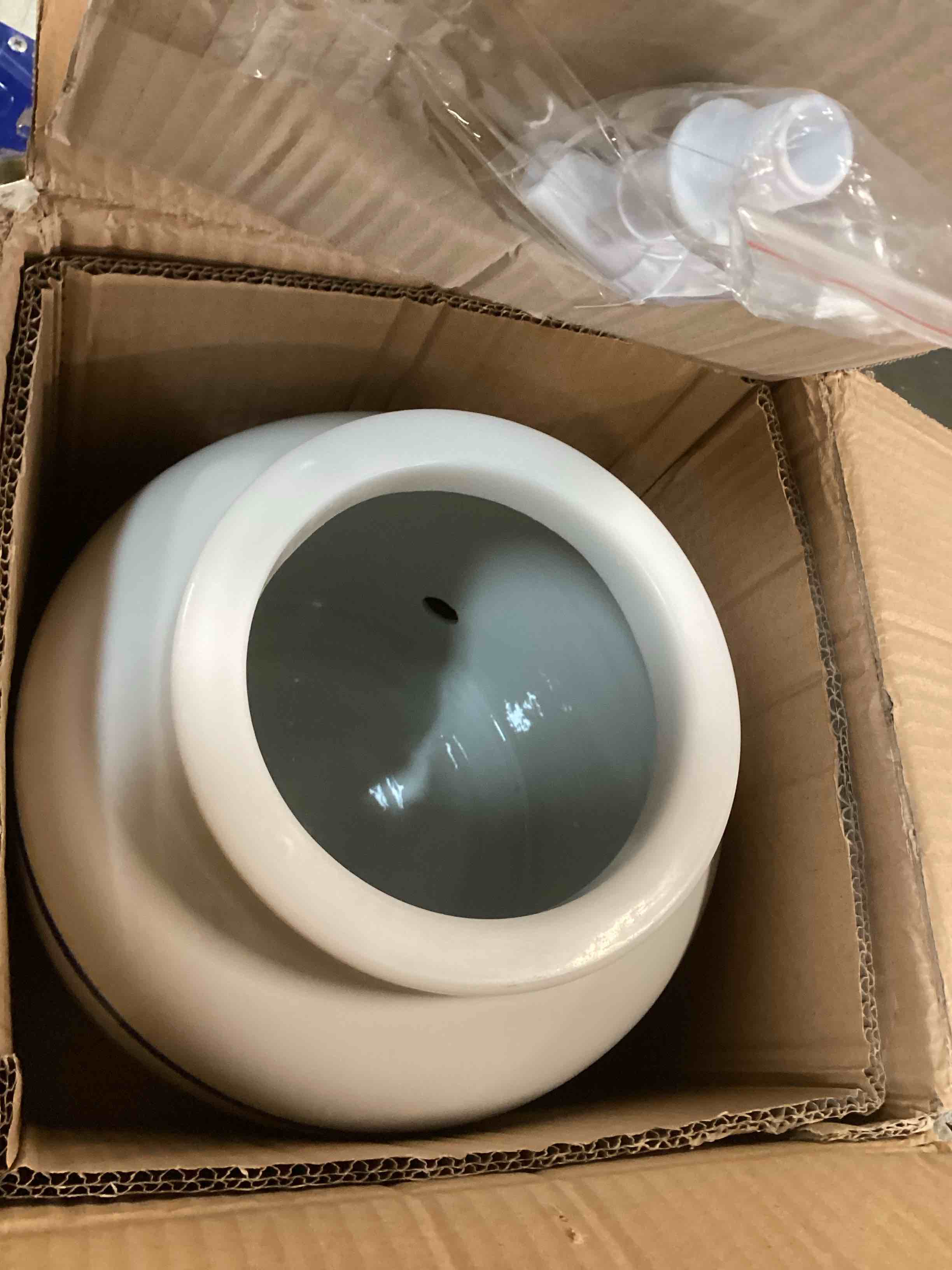 https://s3.amazonaws.com/lotting-images-prod/bidfta/PPE2225128_1738256889392.jpeg