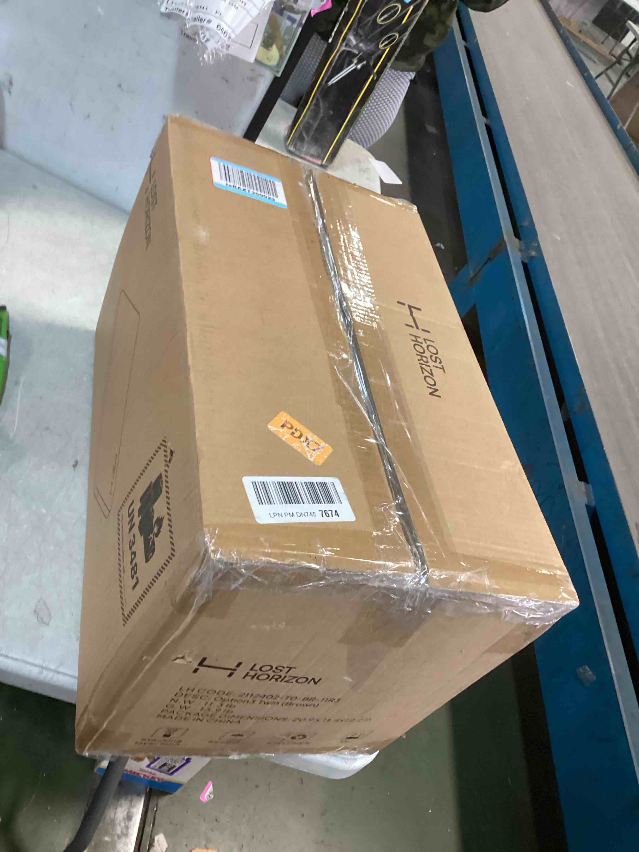 https://s3.amazonaws.com/lotting-images-prod/bidfta/PPE2225149_1738258016415.jpeg