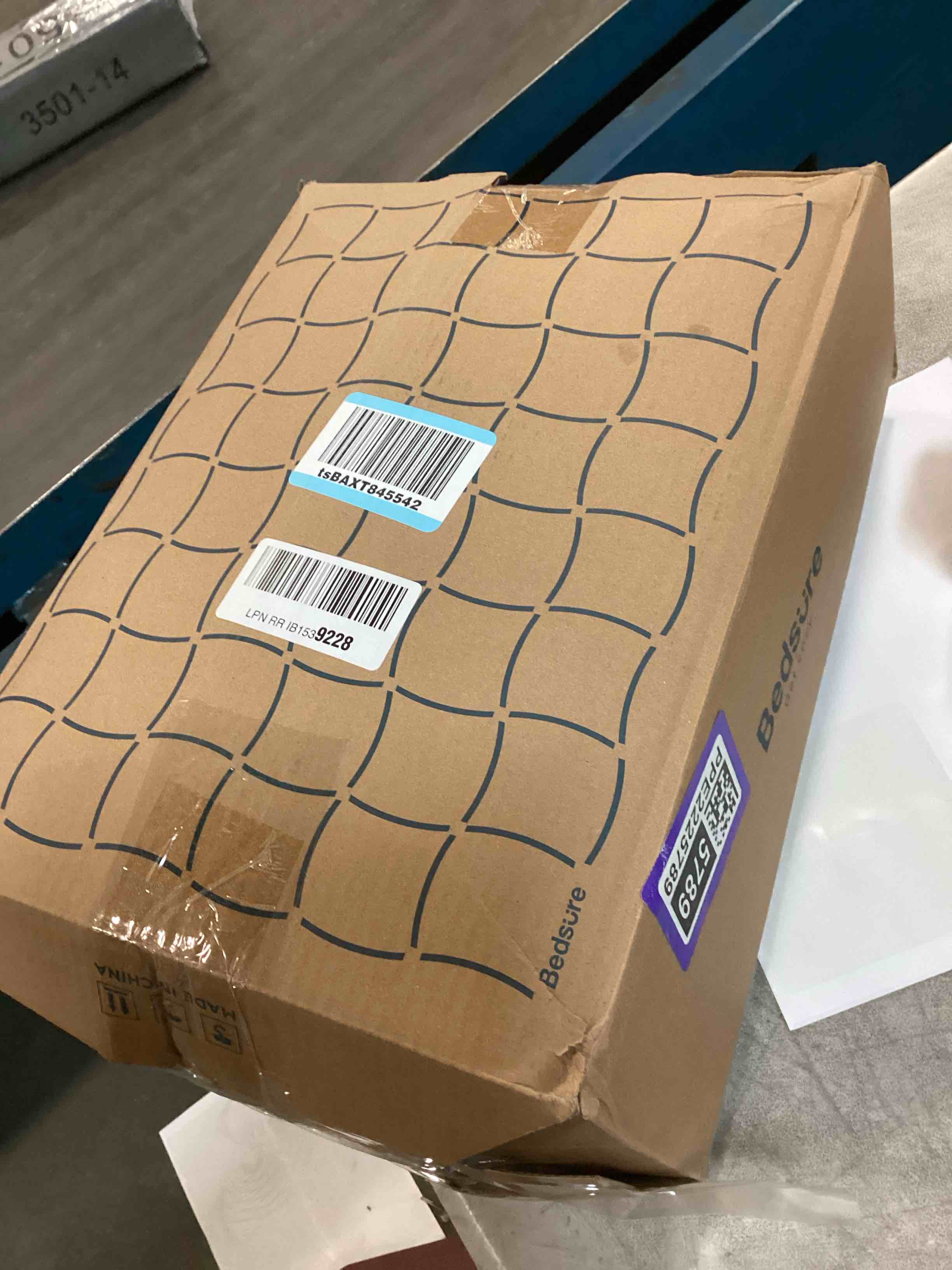 https://s3.amazonaws.com/lotting-images-prod/bidfta/PPE2225789_1738783670236.jpeg