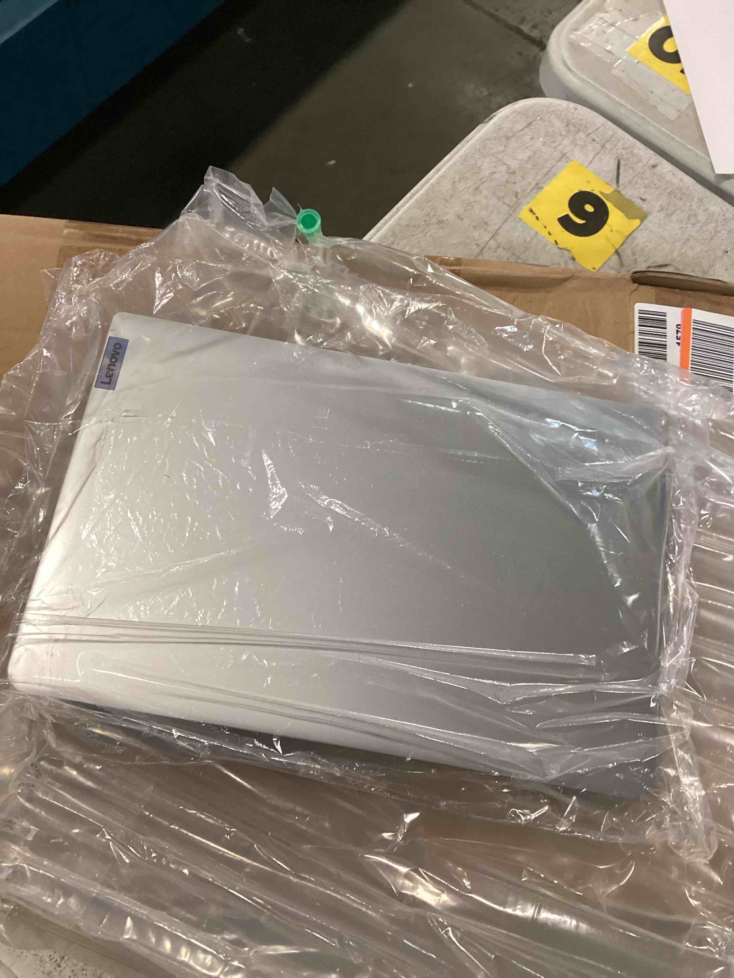 https://s3.amazonaws.com/lotting-images-prod/bidfta/PPE2226098_1738939095529.jpeg