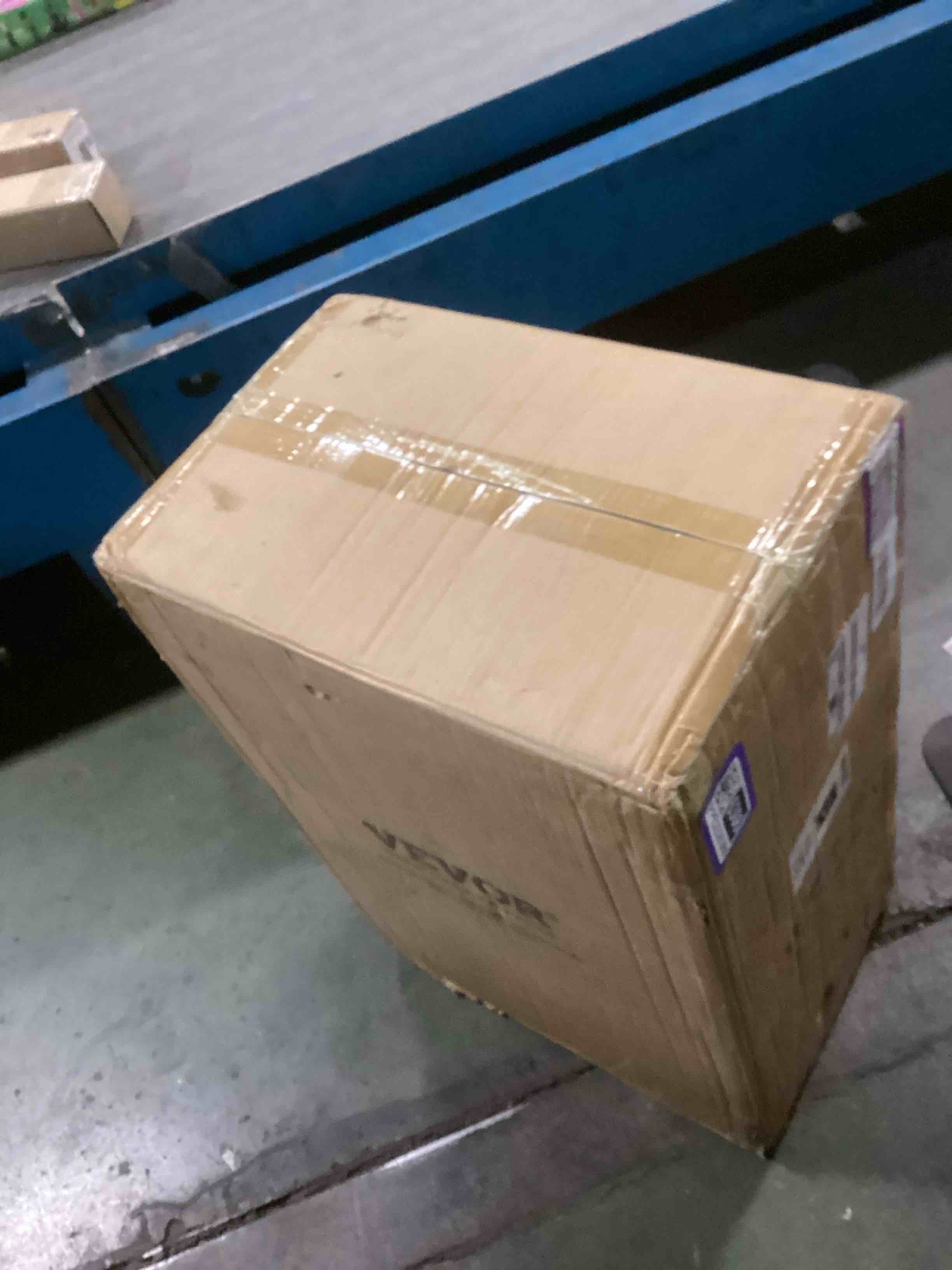 https://s3.amazonaws.com/lotting-images-prod/bidfta/PPE2226366_1739280199412.jpeg