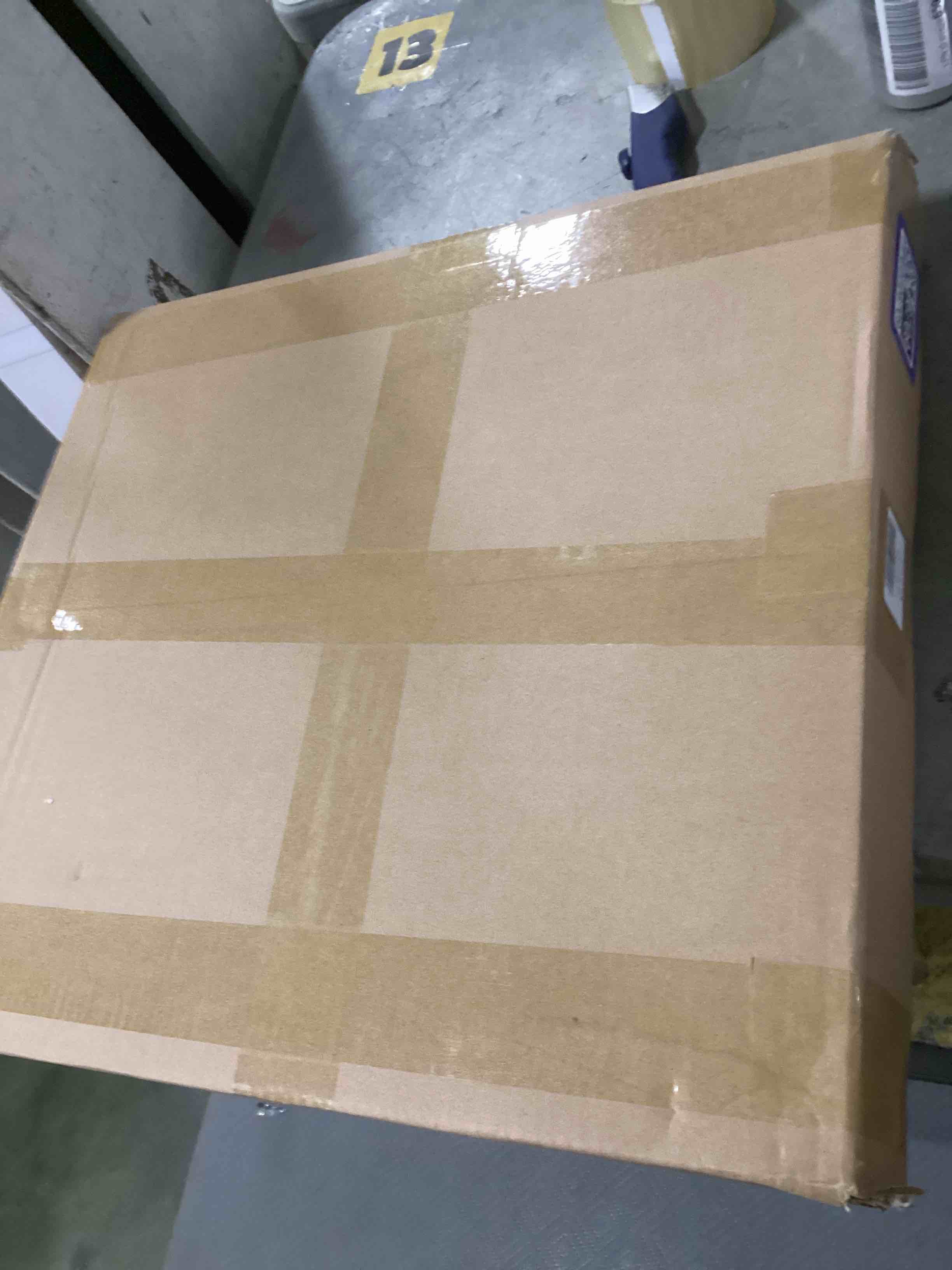 https://s3.amazonaws.com/lotting-images-prod/bidfta/PPE2226708_1739453853705.jpeg