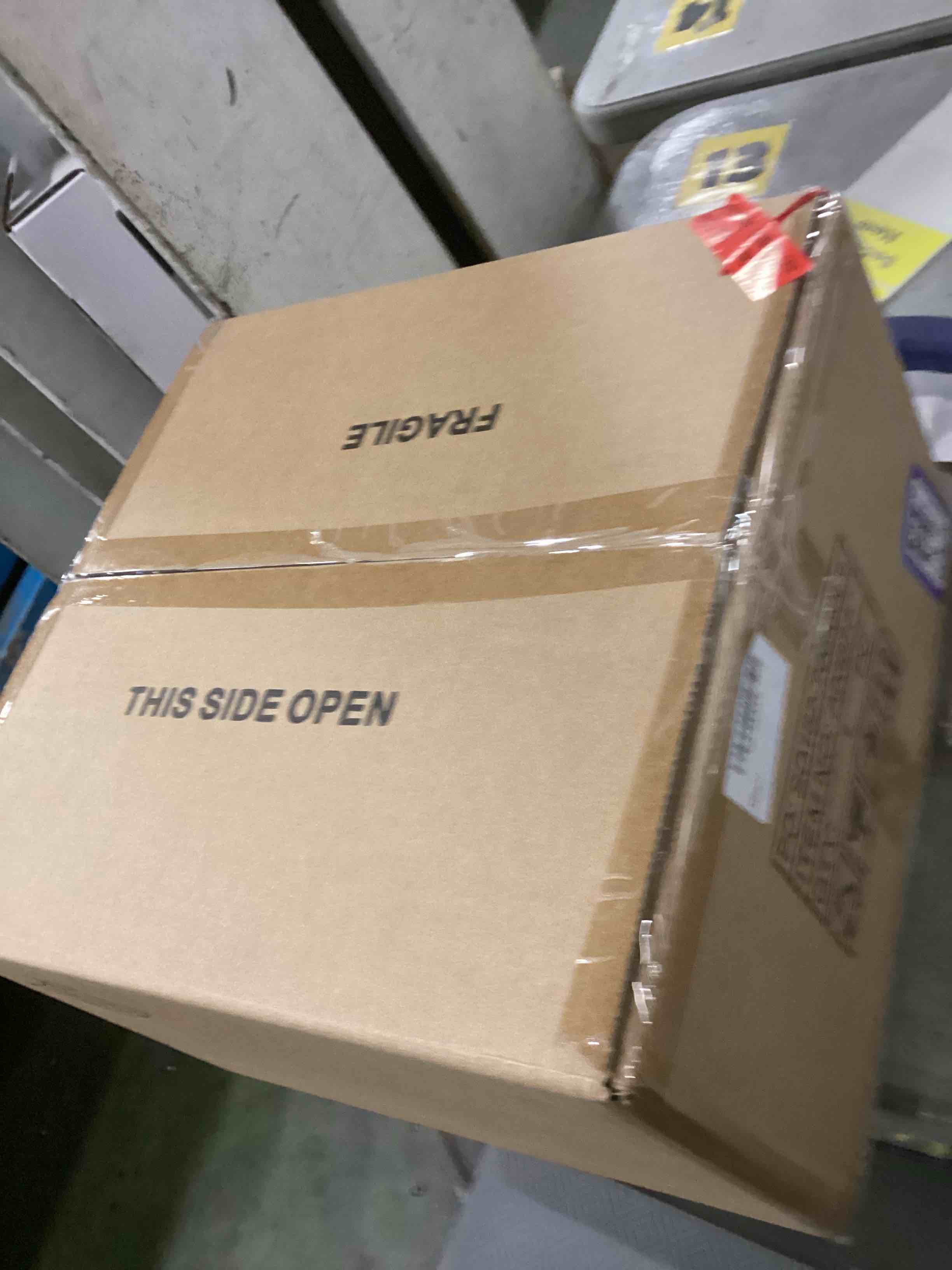 https://s3.amazonaws.com/lotting-images-prod/bidfta/PPE2226723_1739460270996.jpeg