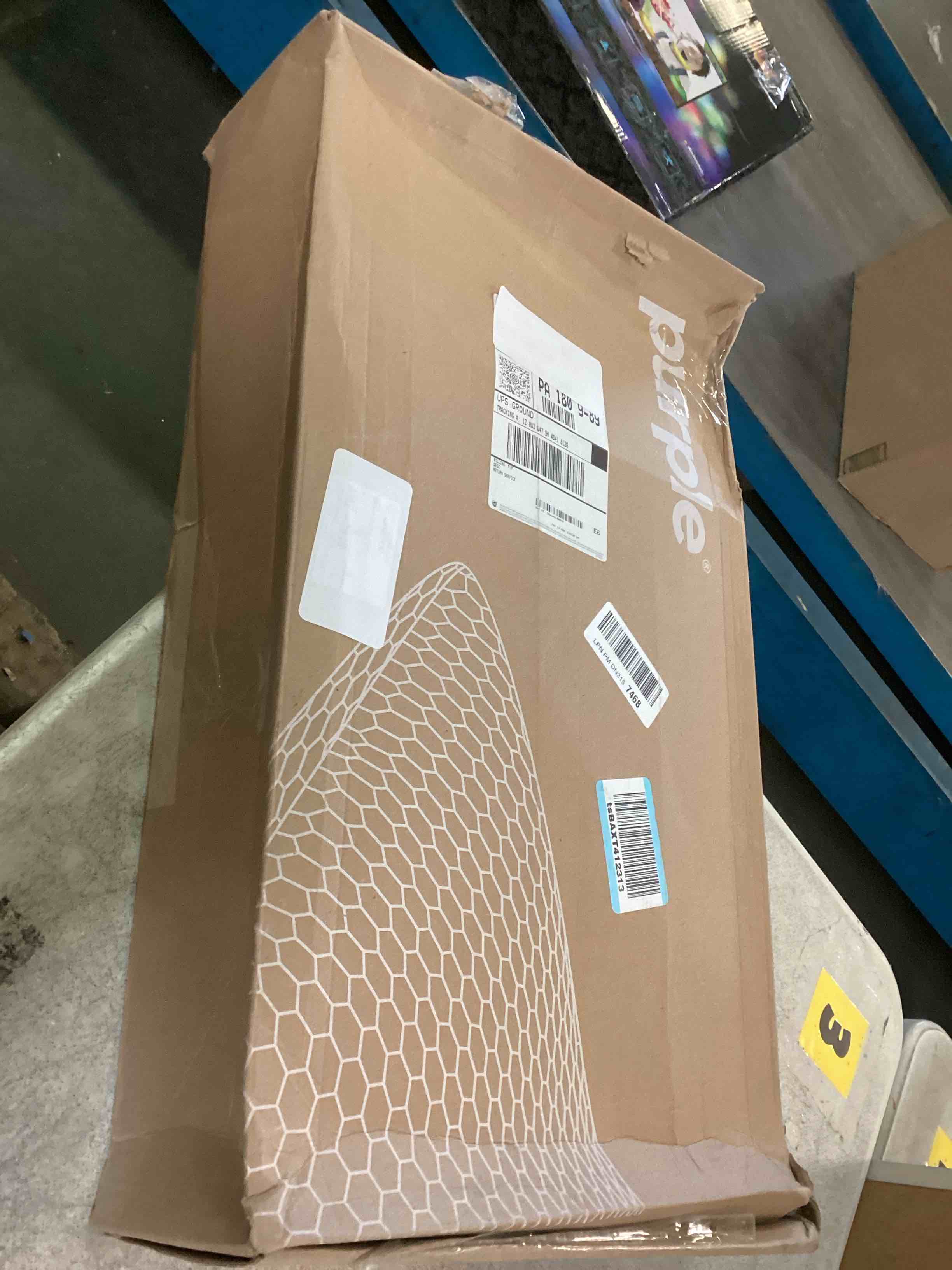 https://s3.amazonaws.com/lotting-images-prod/bidfta/PPE2227137_1736786773778.jpeg