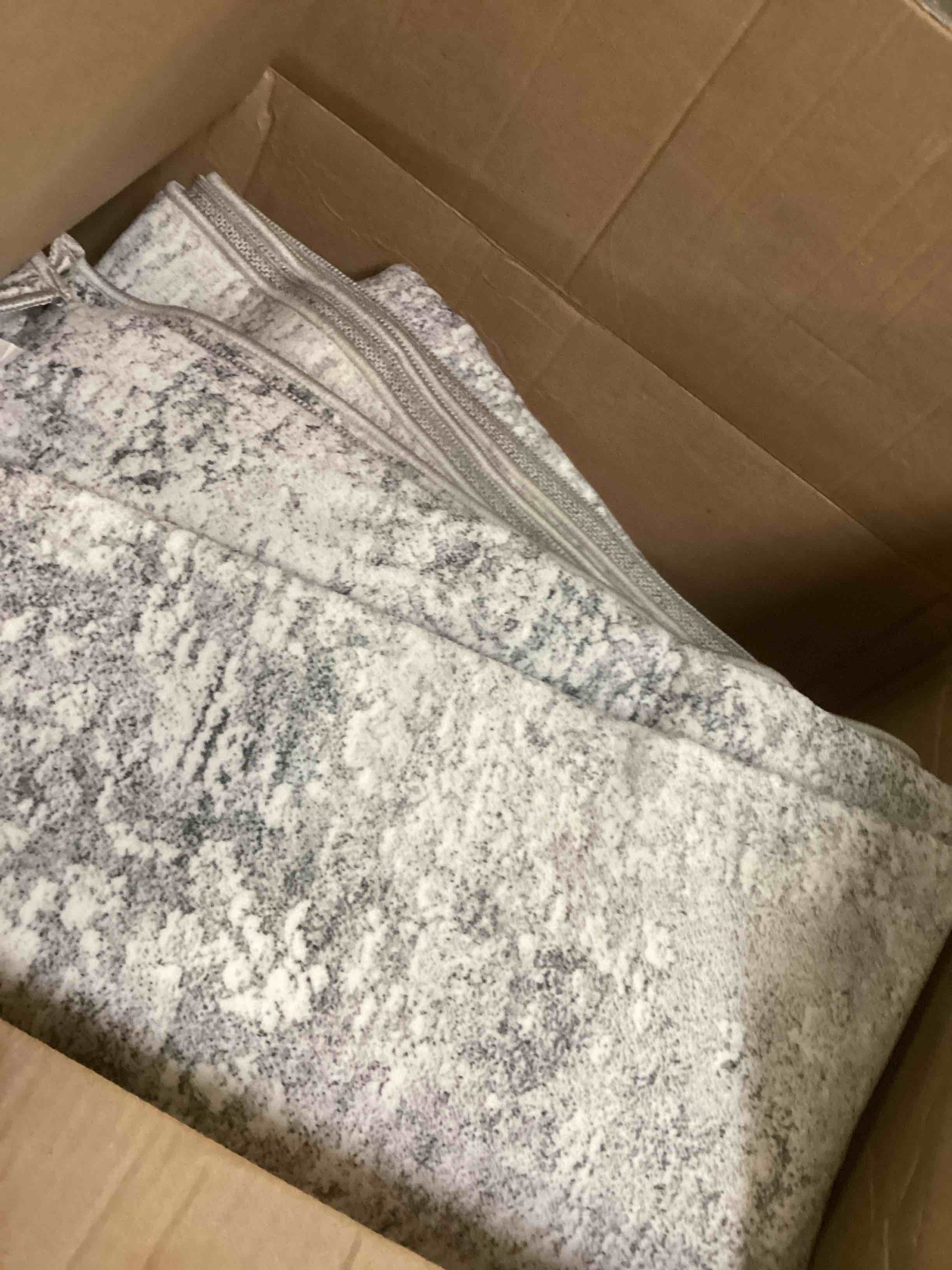 https://s3.amazonaws.com/lotting-images-prod/bidfta/PPE2227161_1736793208475.jpeg