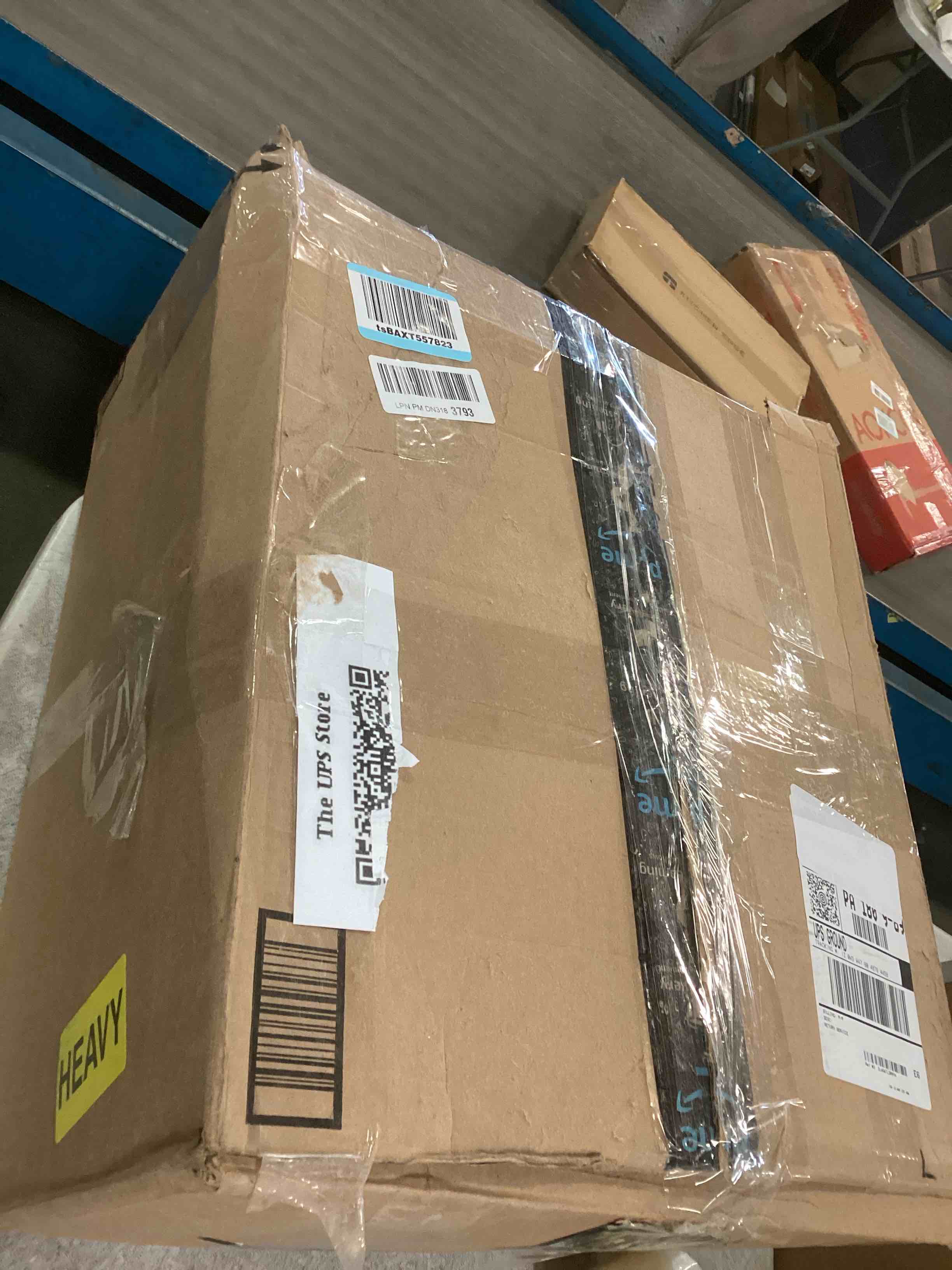 https://s3.amazonaws.com/lotting-images-prod/bidfta/PPE2227161_1736793224215.jpeg