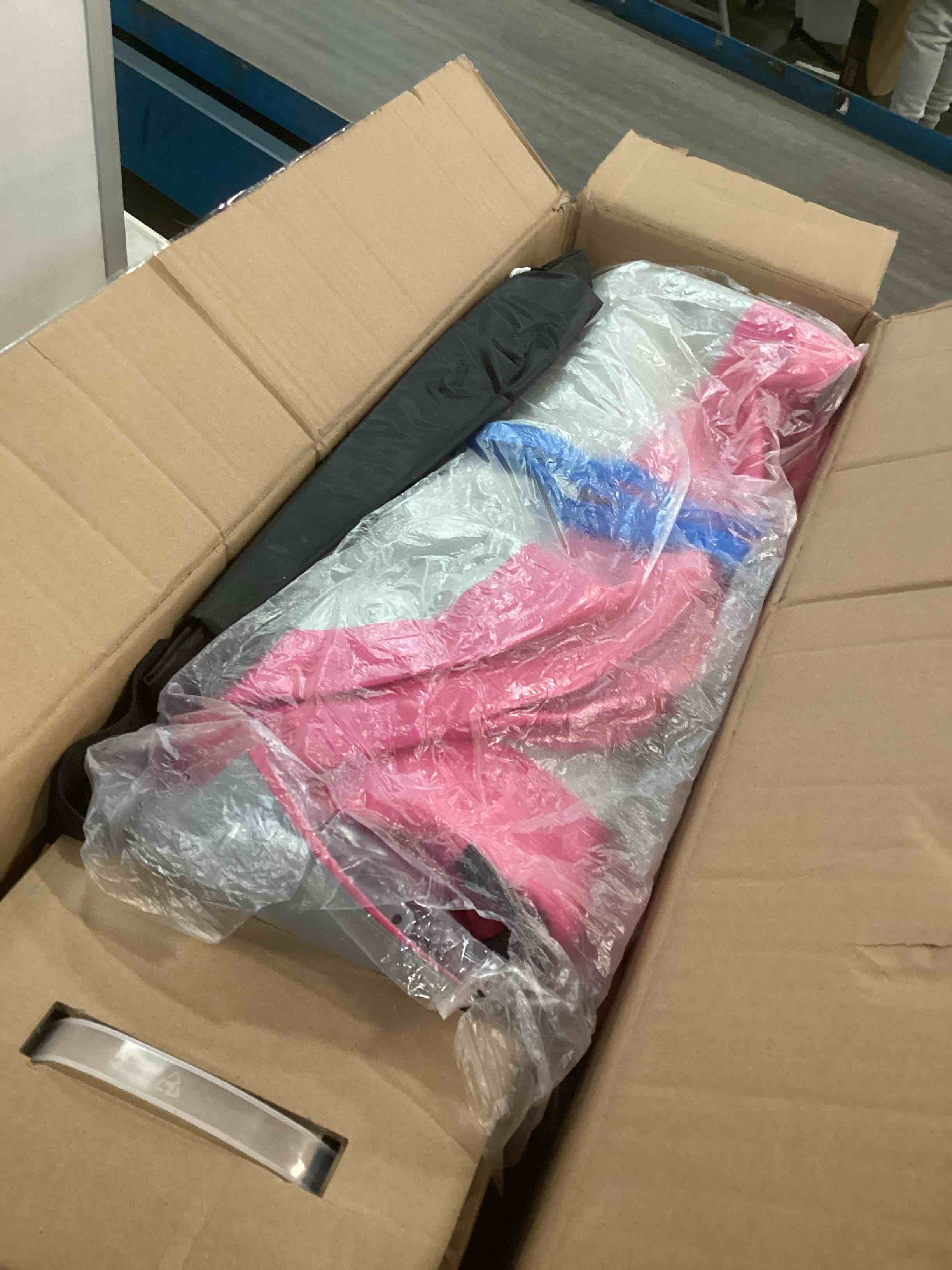 https://s3.amazonaws.com/lotting-images-prod/bidfta/PPE2227270_1736863224487.jpeg