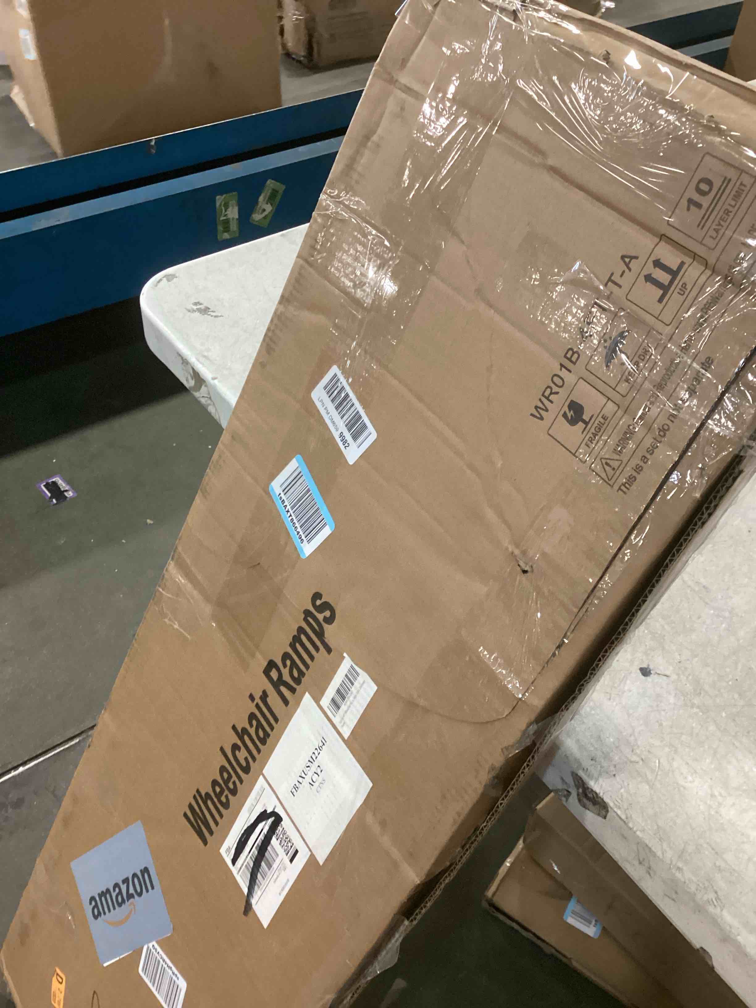 https://s3.amazonaws.com/lotting-images-prod/bidfta/PPE2227498_1736949421793.jpeg
