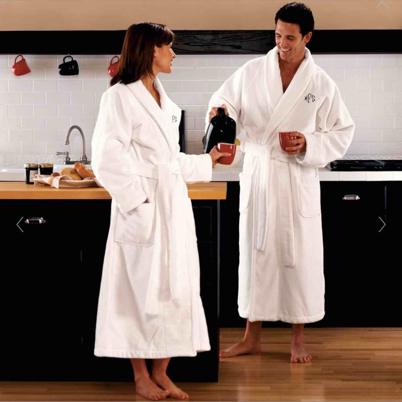 (size M) The Monogrammed Hammacher Schlemmer Genuine Turkish Cotton Luxury Bathrobe (White)