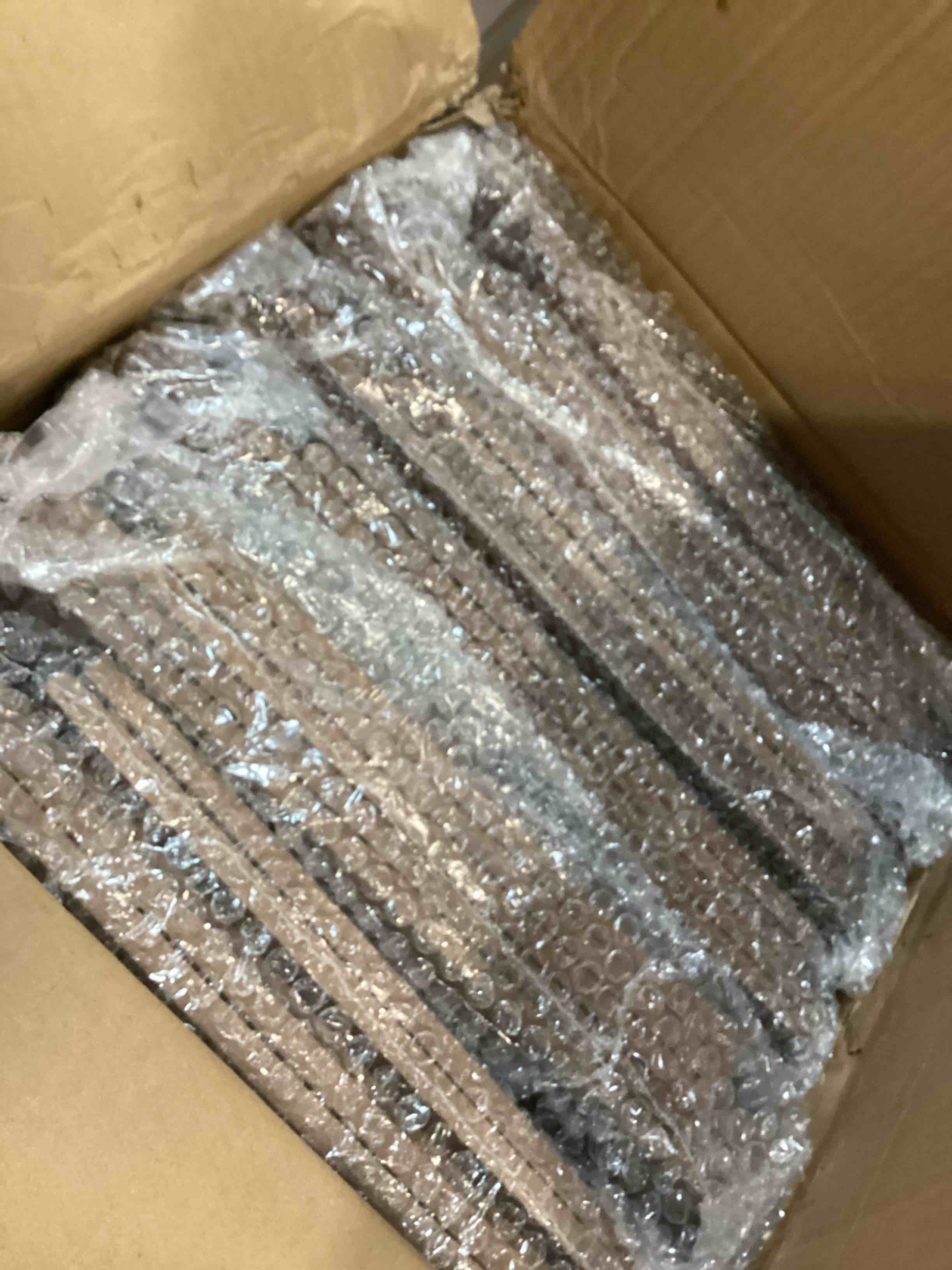 https://s3.amazonaws.com/lotting-images-prod/bidfta/PPE2228890_1737556452632.jpeg