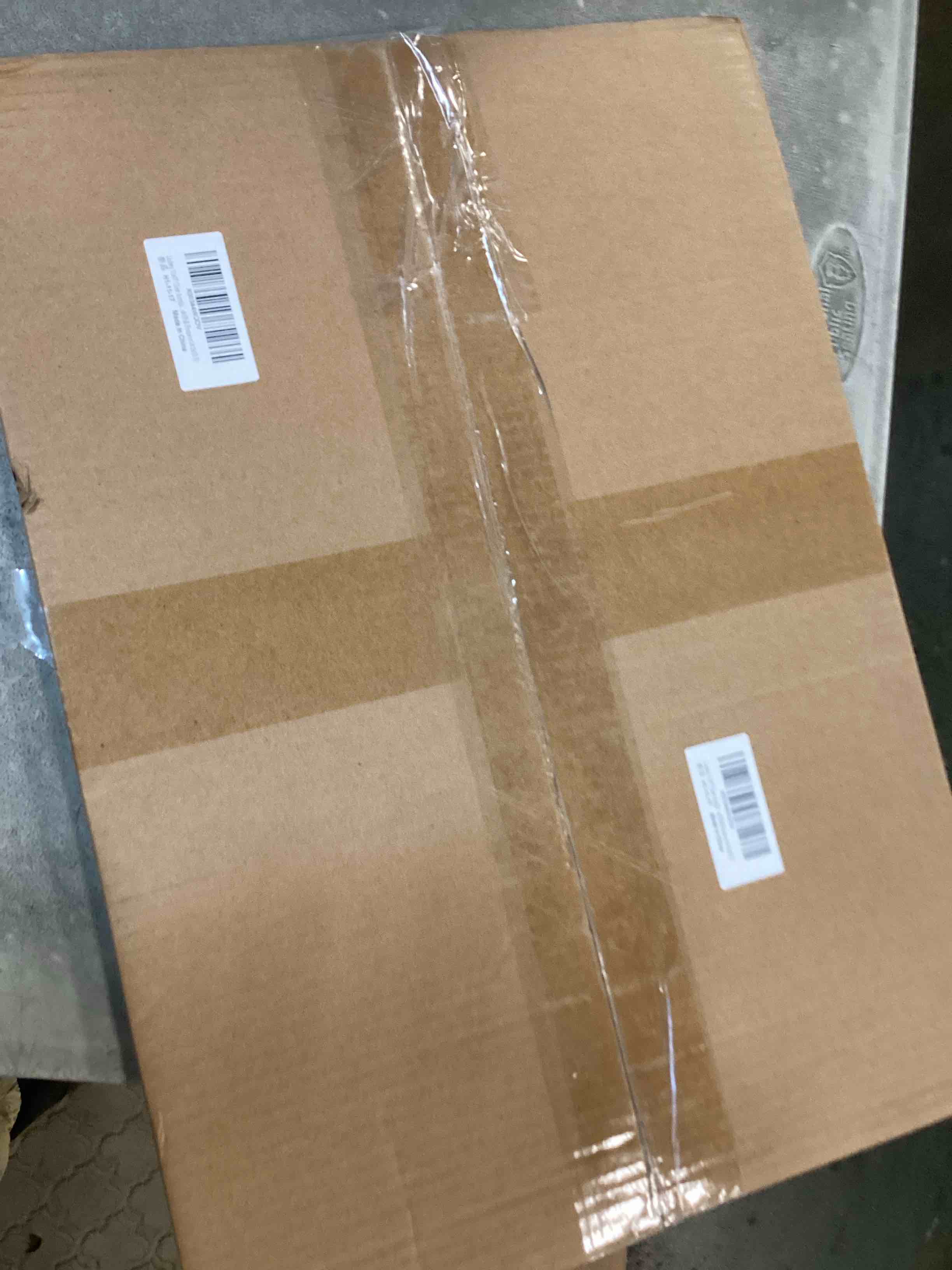 https://s3.amazonaws.com/lotting-images-prod/bidfta/PPE2228983_1737577380062.jpeg