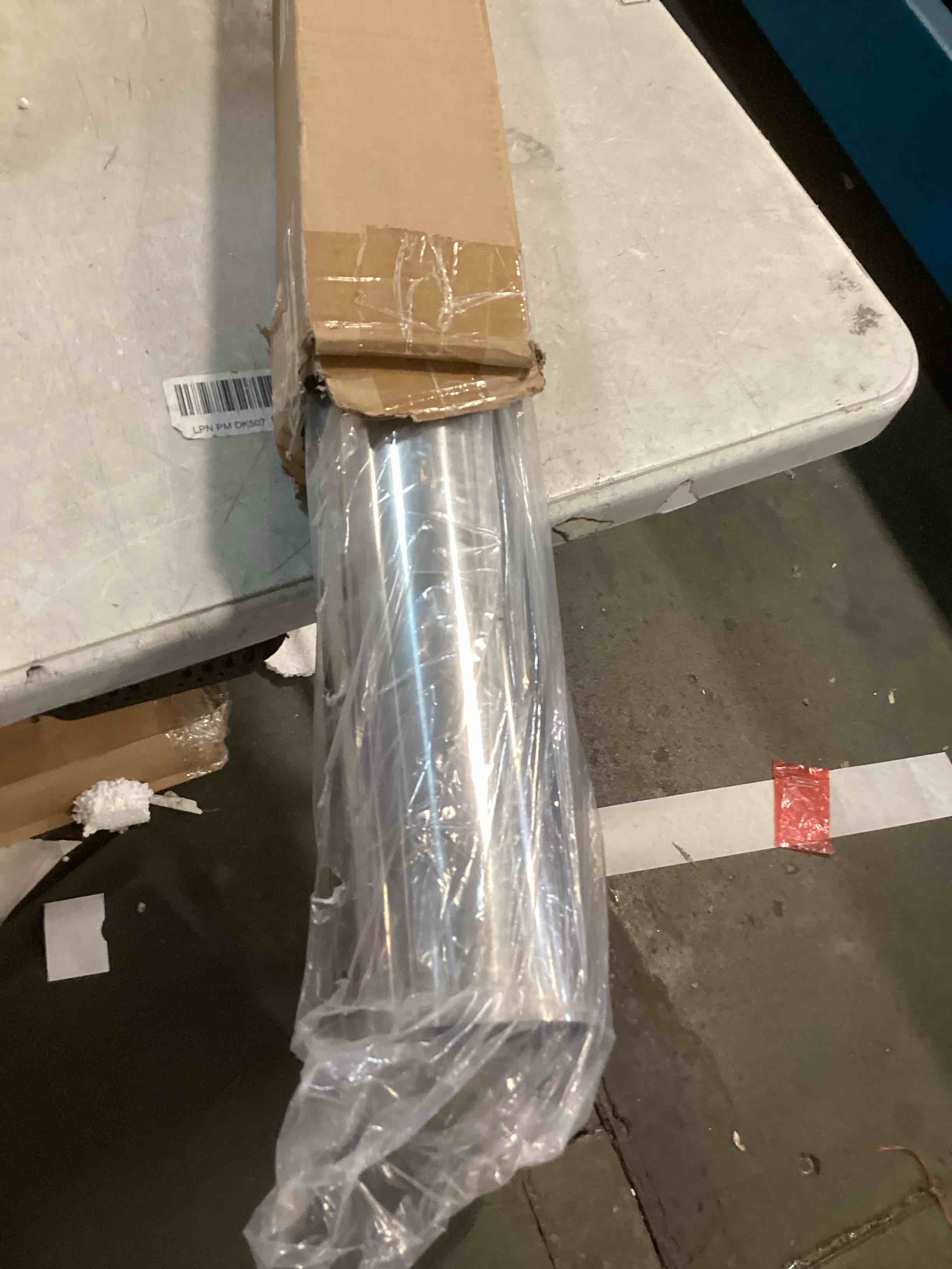 https://s3.amazonaws.com/lotting-images-prod/bidfta/PPE2229581_1737748196655.jpeg