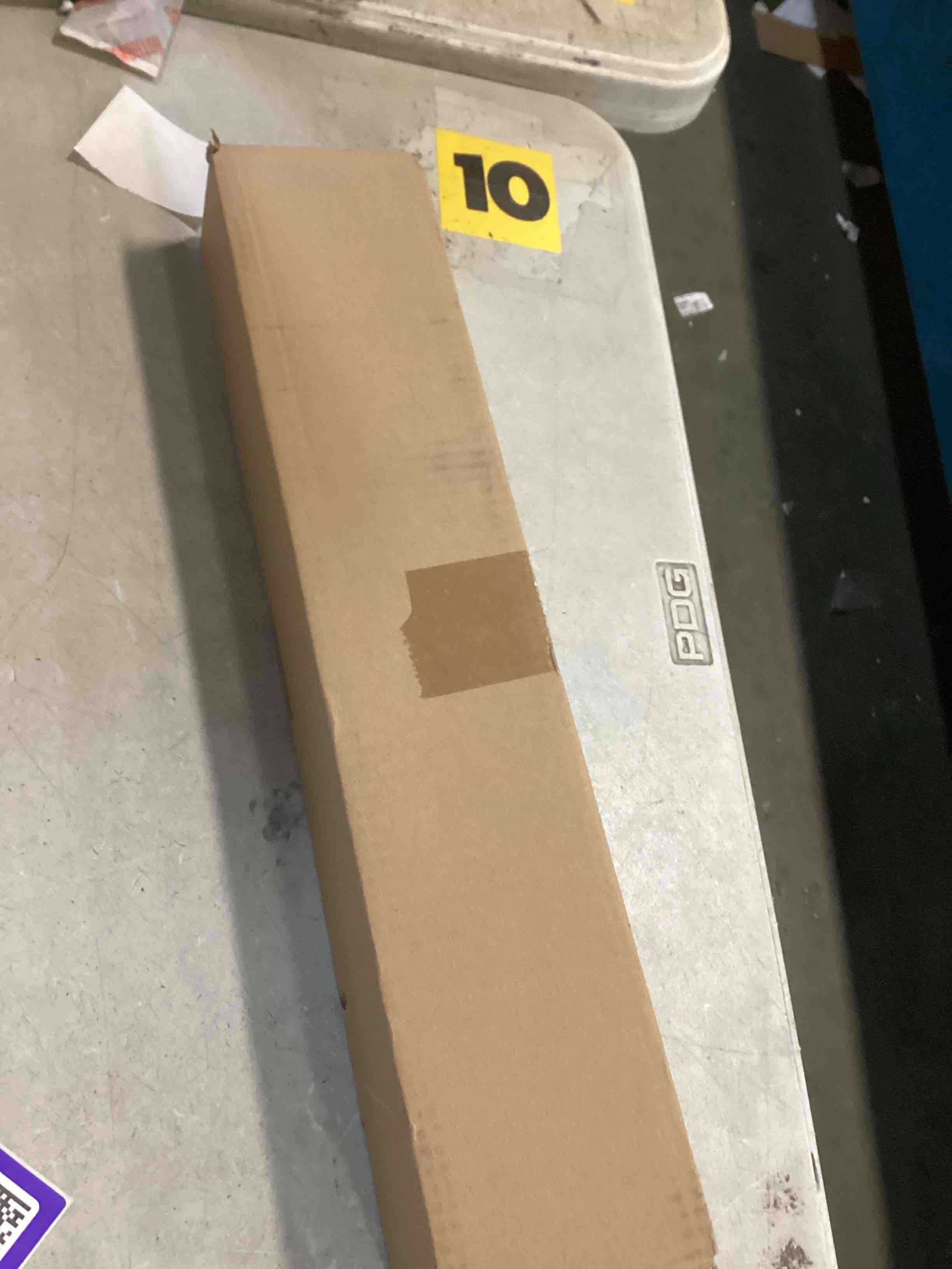 https://s3.amazonaws.com/lotting-images-prod/bidfta/PPE2229607_1737750772929.jpeg