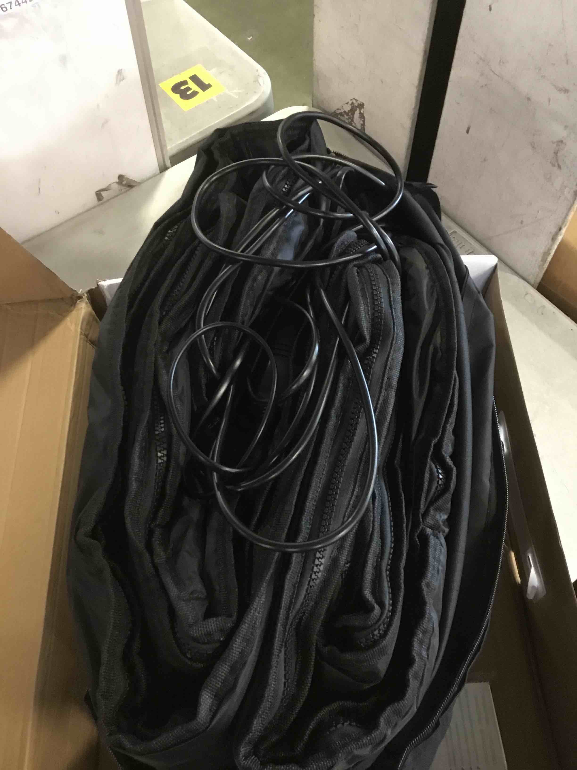 https://s3.amazonaws.com/lotting-images-prod/bidfta/PPE2229676_1738079388963.jpeg