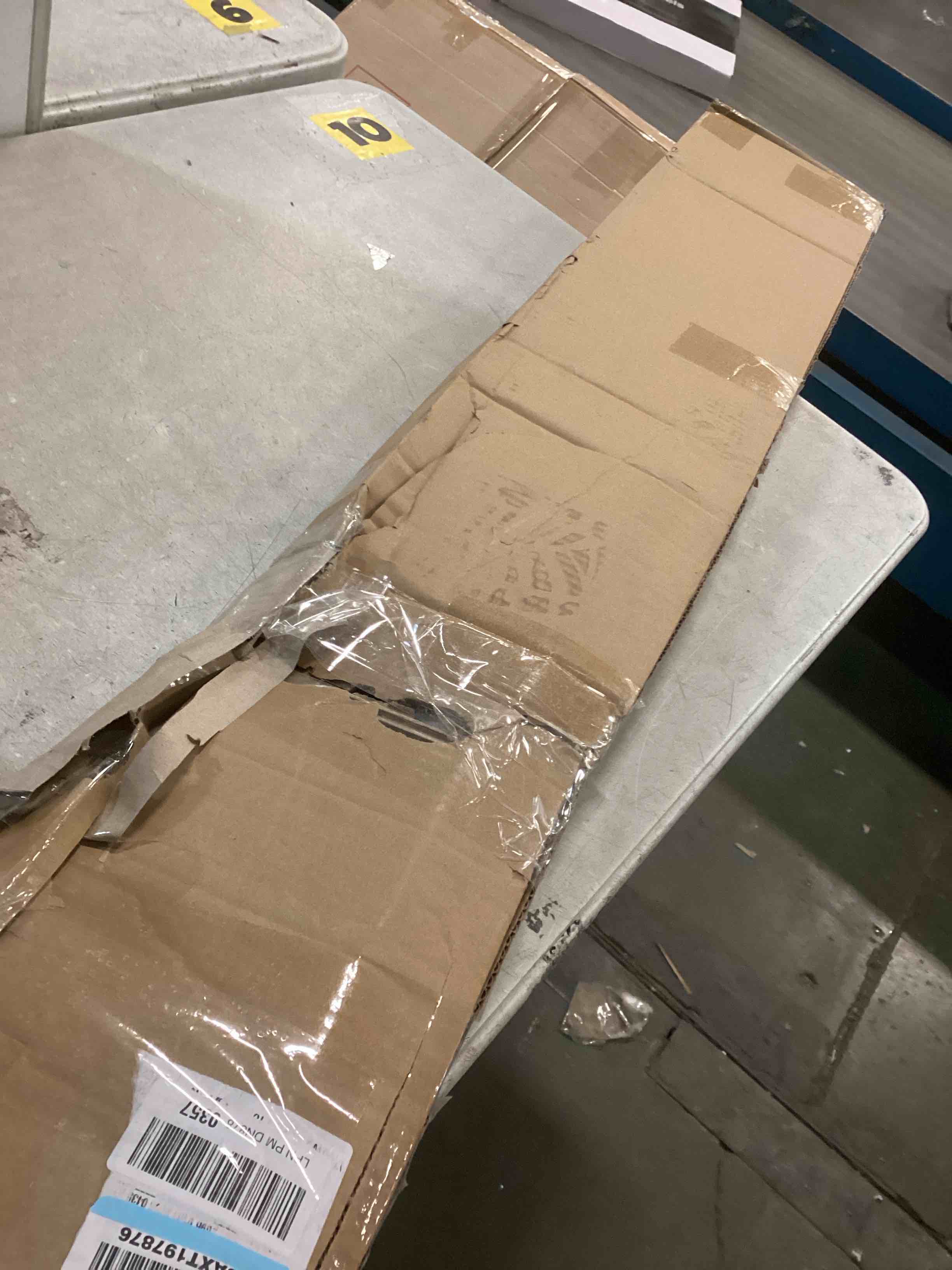 https://s3.amazonaws.com/lotting-images-prod/bidfta/PPE2230309_1737642621768.jpeg