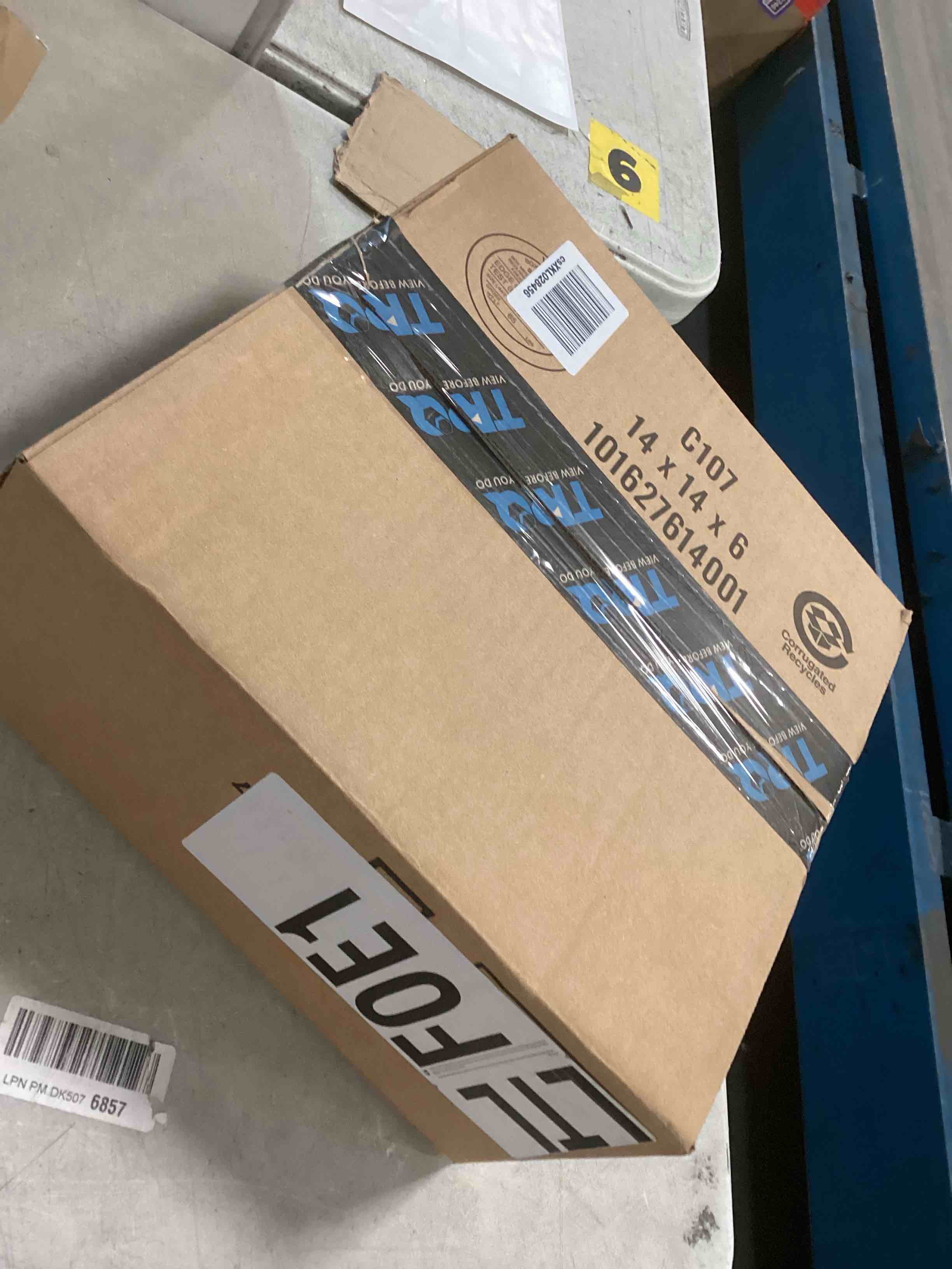 https://s3.amazonaws.com/lotting-images-prod/bidfta/PPE2230405_1737651264104.jpeg