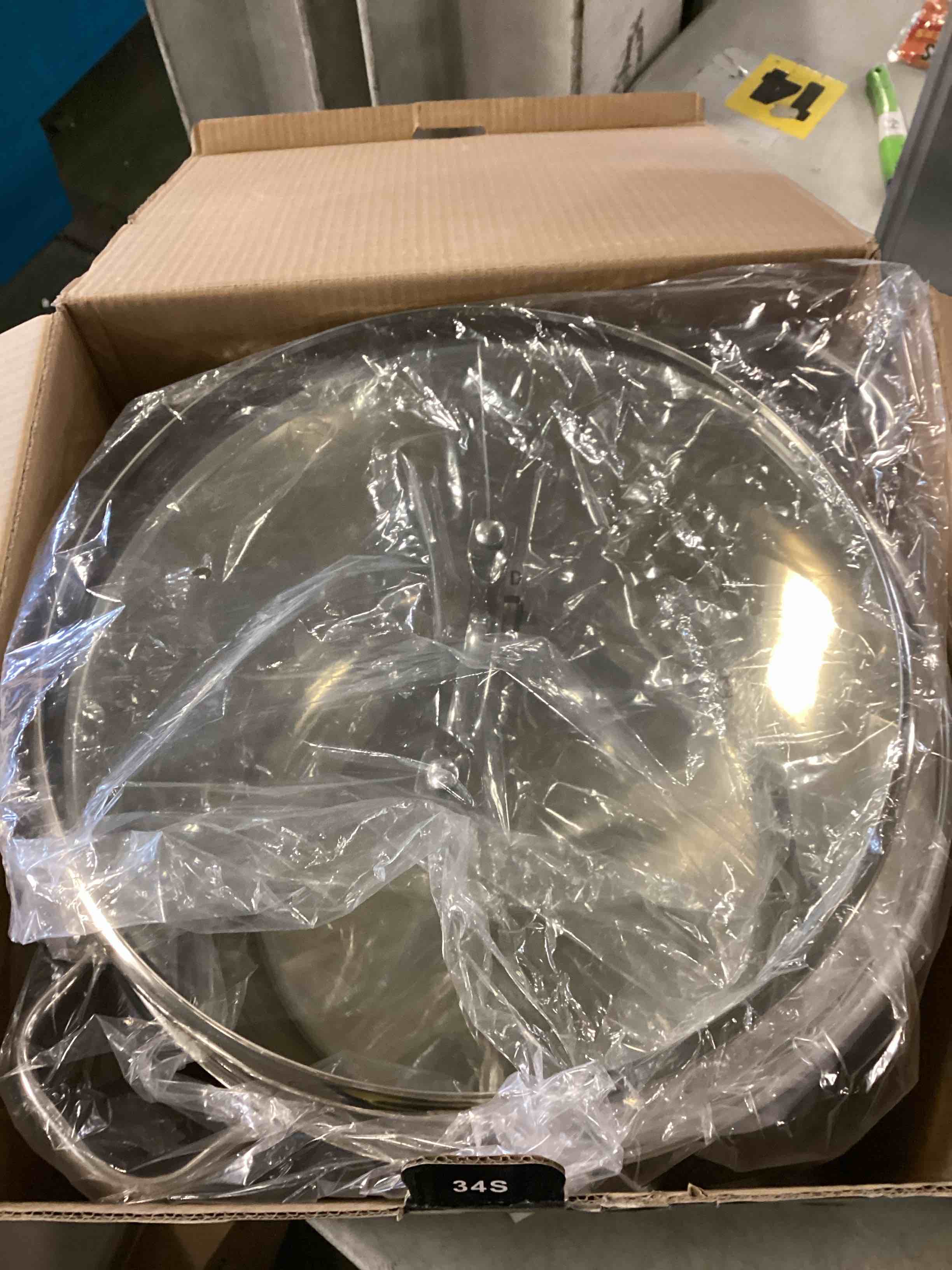 https://s3.amazonaws.com/lotting-images-prod/bidfta/PPE2230639_1737748214501.jpeg