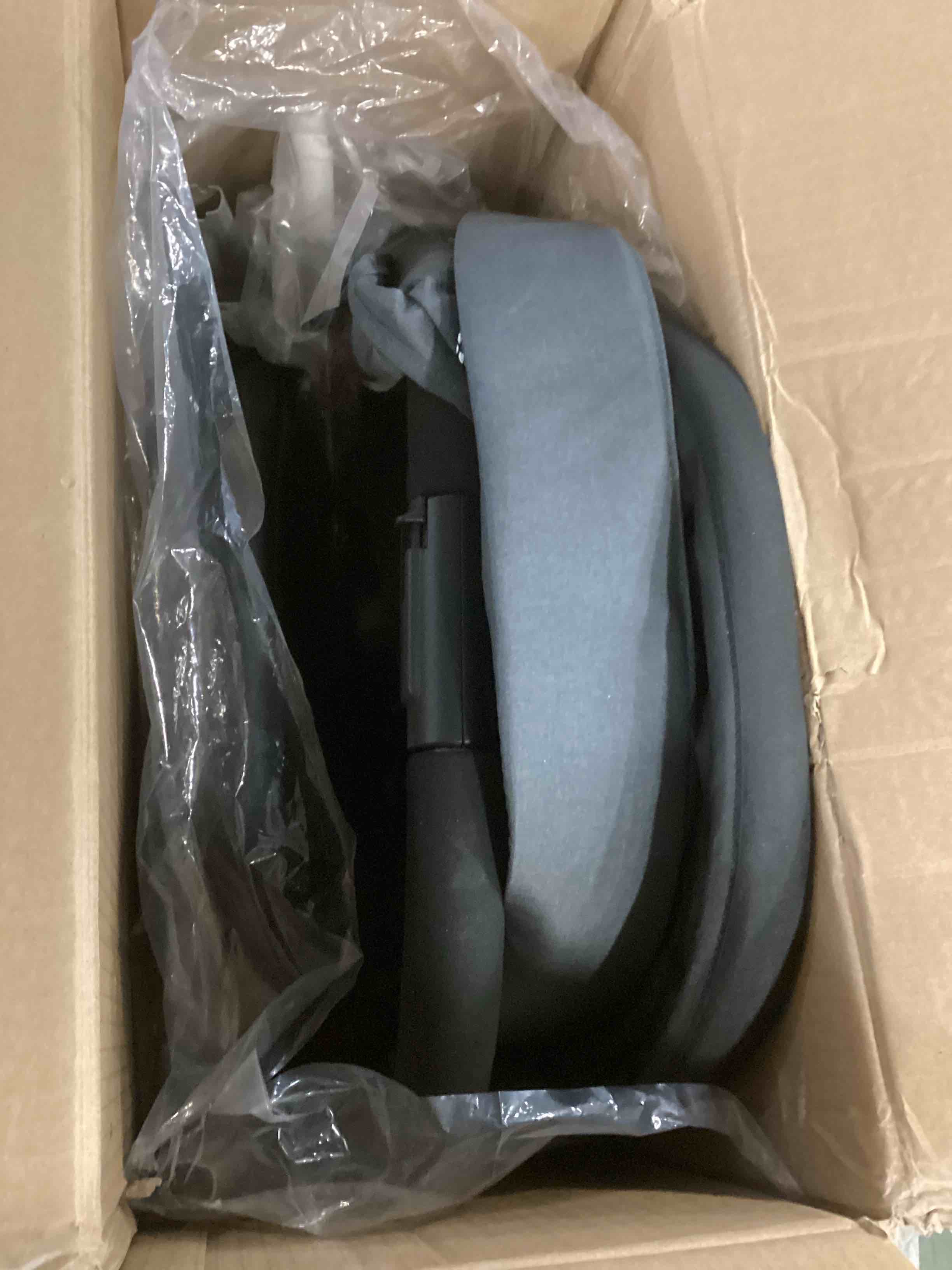 https://s3.amazonaws.com/lotting-images-prod/bidfta/PPE2230690_1738001864126.jpeg