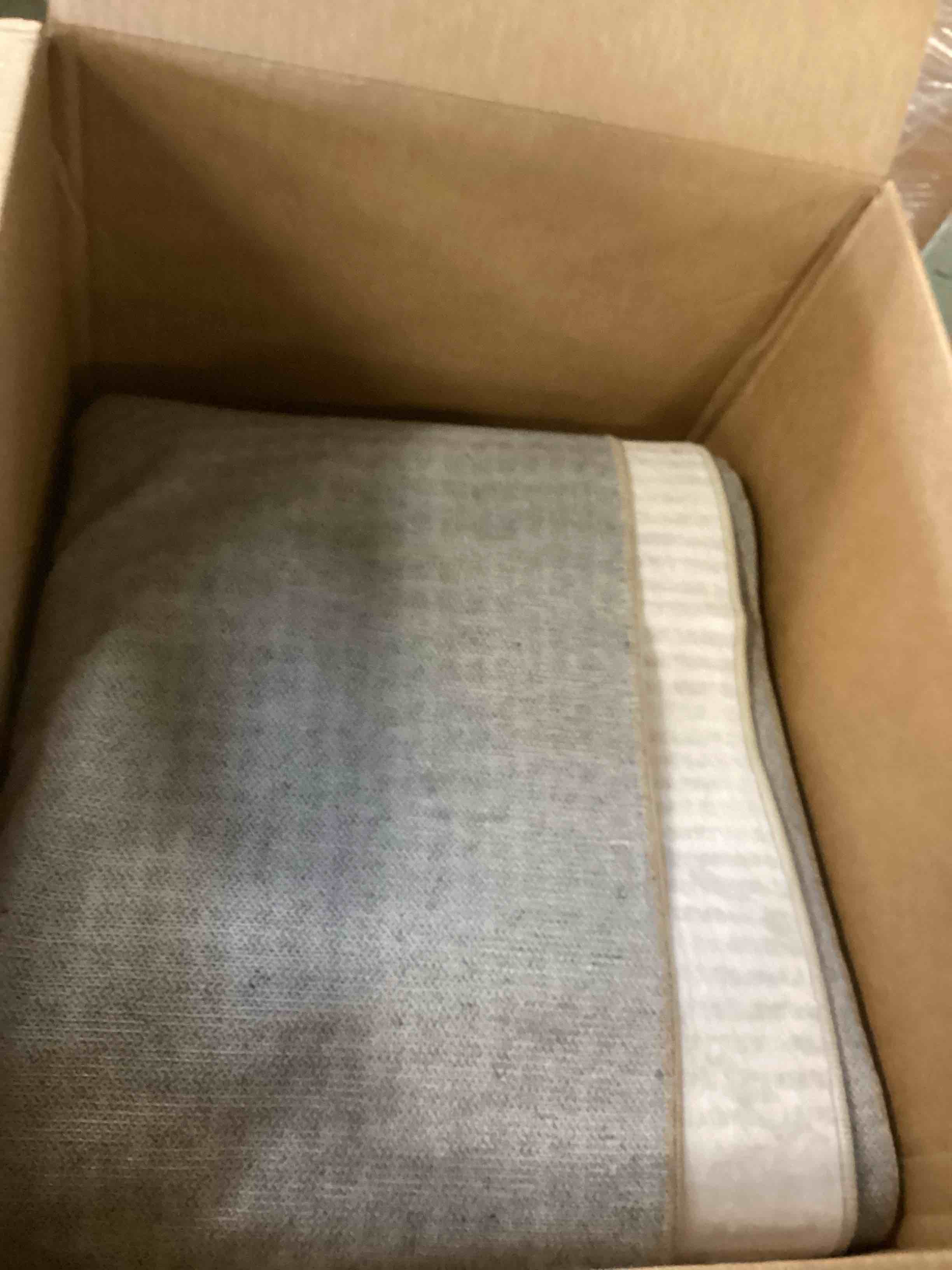 https://s3.amazonaws.com/lotting-images-prod/bidfta/PPE2230712_1738004429937.jpeg