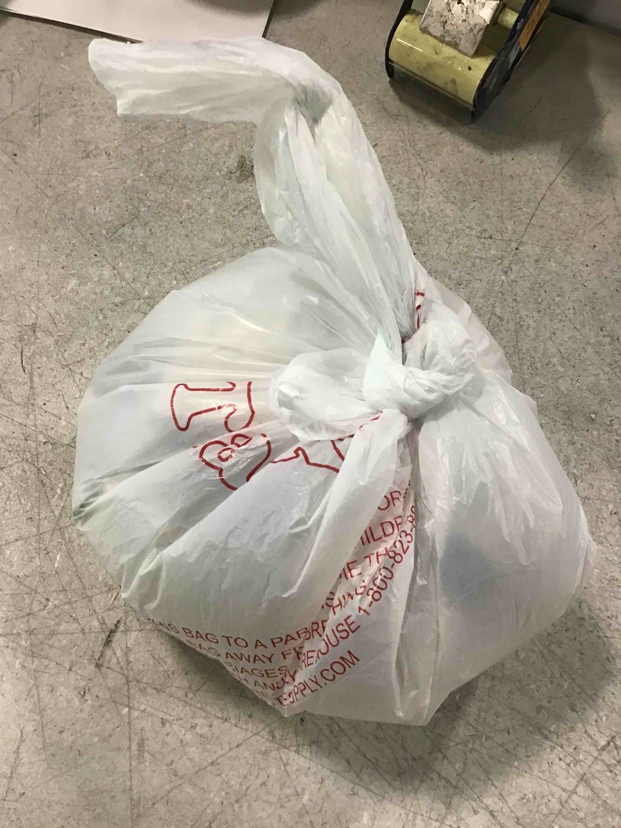 https://s3.amazonaws.com/lotting-images-prod/bidfta/PPE2231089_1738157039409.jpeg