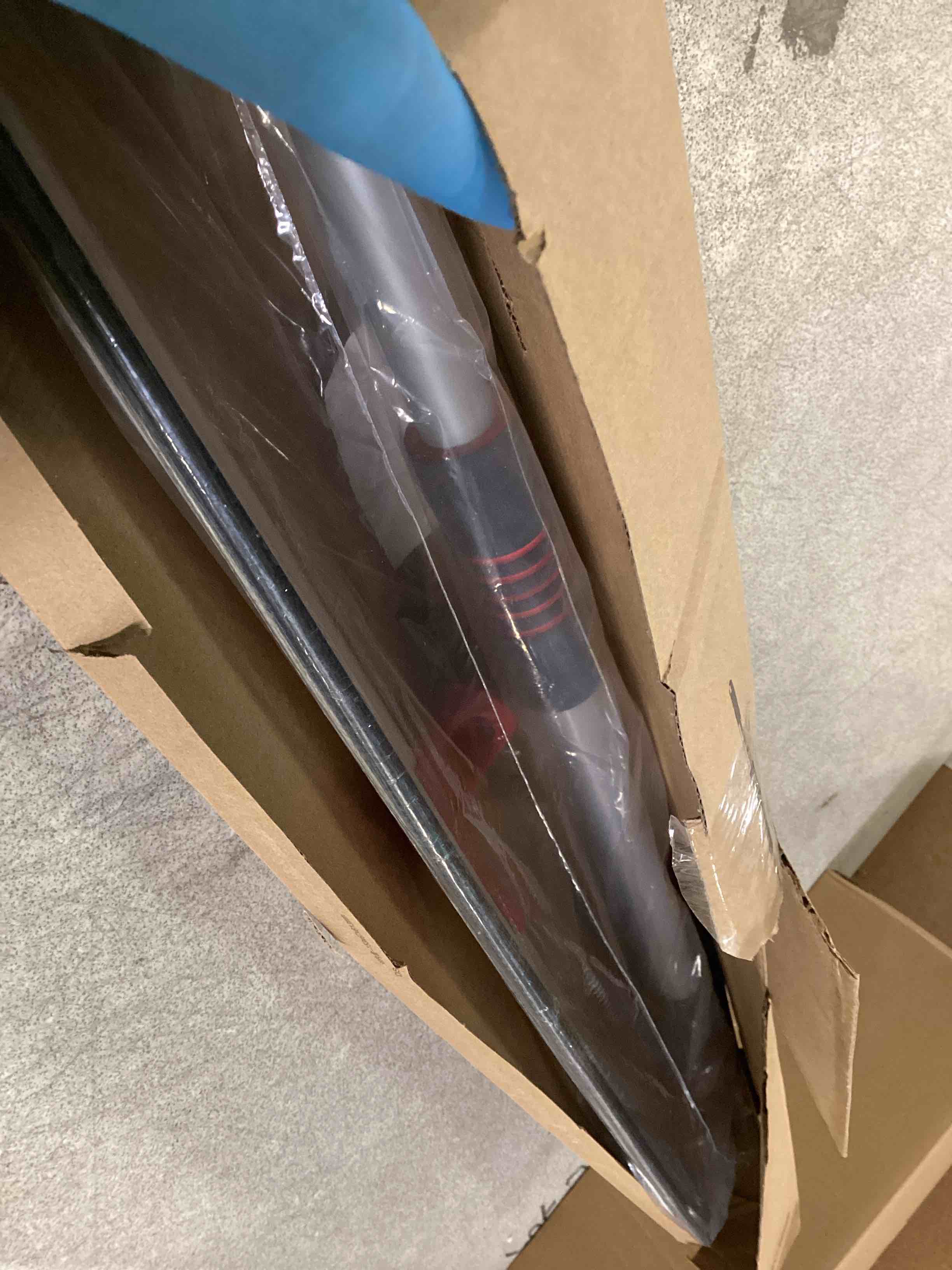 https://s3.amazonaws.com/lotting-images-prod/bidfta/PPE2232035_1738943522834.jpeg
