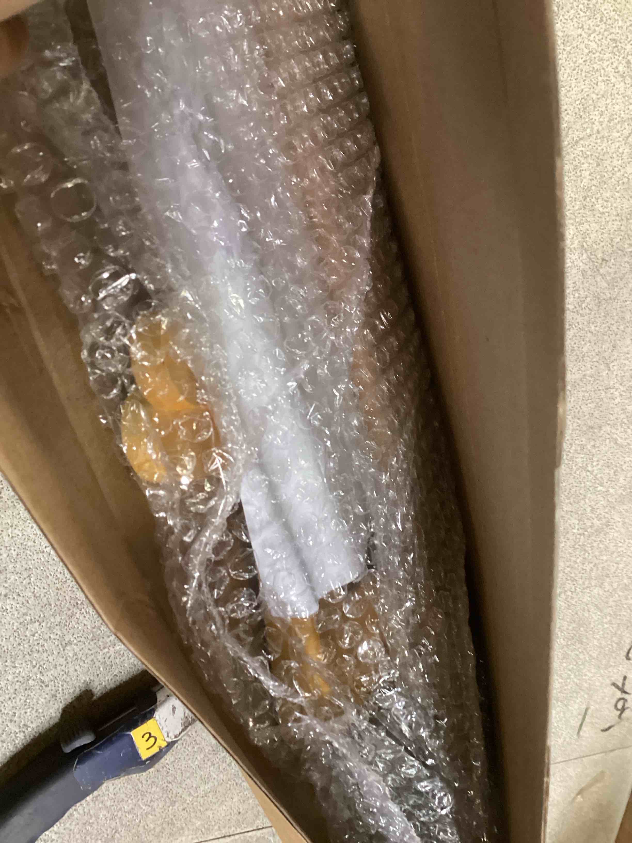 https://s3.amazonaws.com/lotting-images-prod/bidfta/PPE2232104_1738955655608.jpeg
