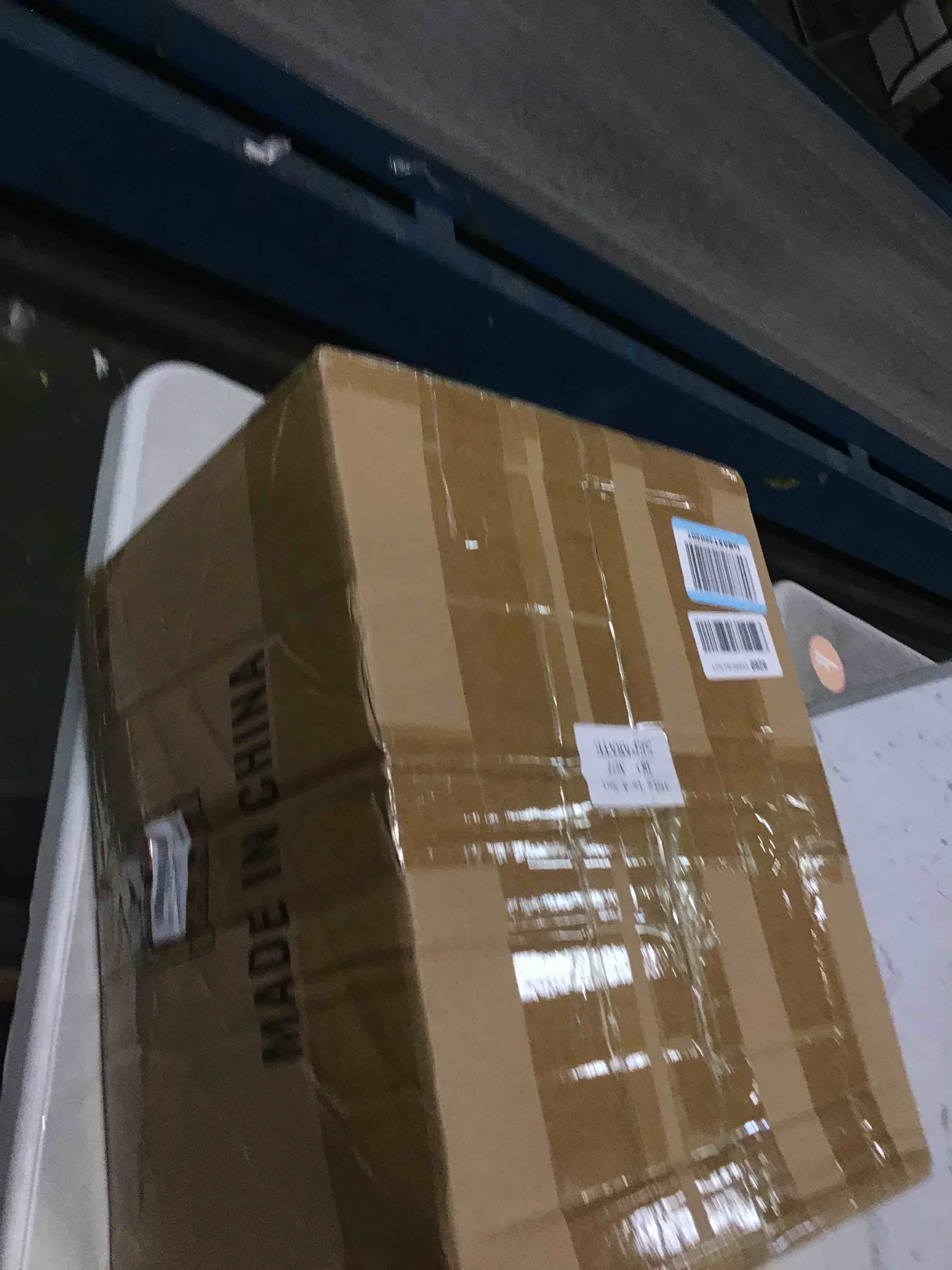 https://s3.amazonaws.com/lotting-images-prod/bidfta/PPE2233037_1737550269953.jpeg