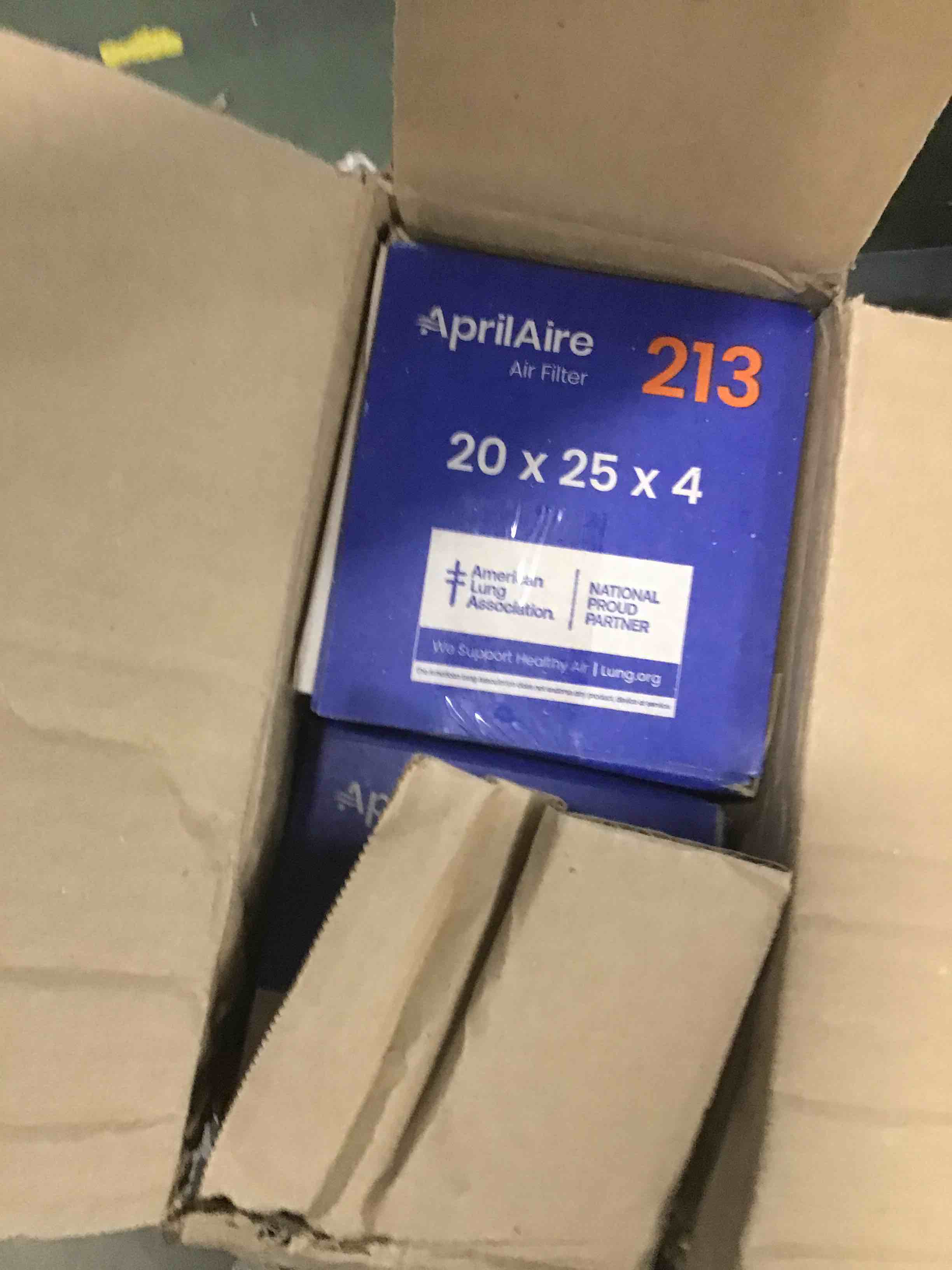 https://s3.amazonaws.com/lotting-images-prod/bidfta/PPE2233136_1737555569515.jpeg