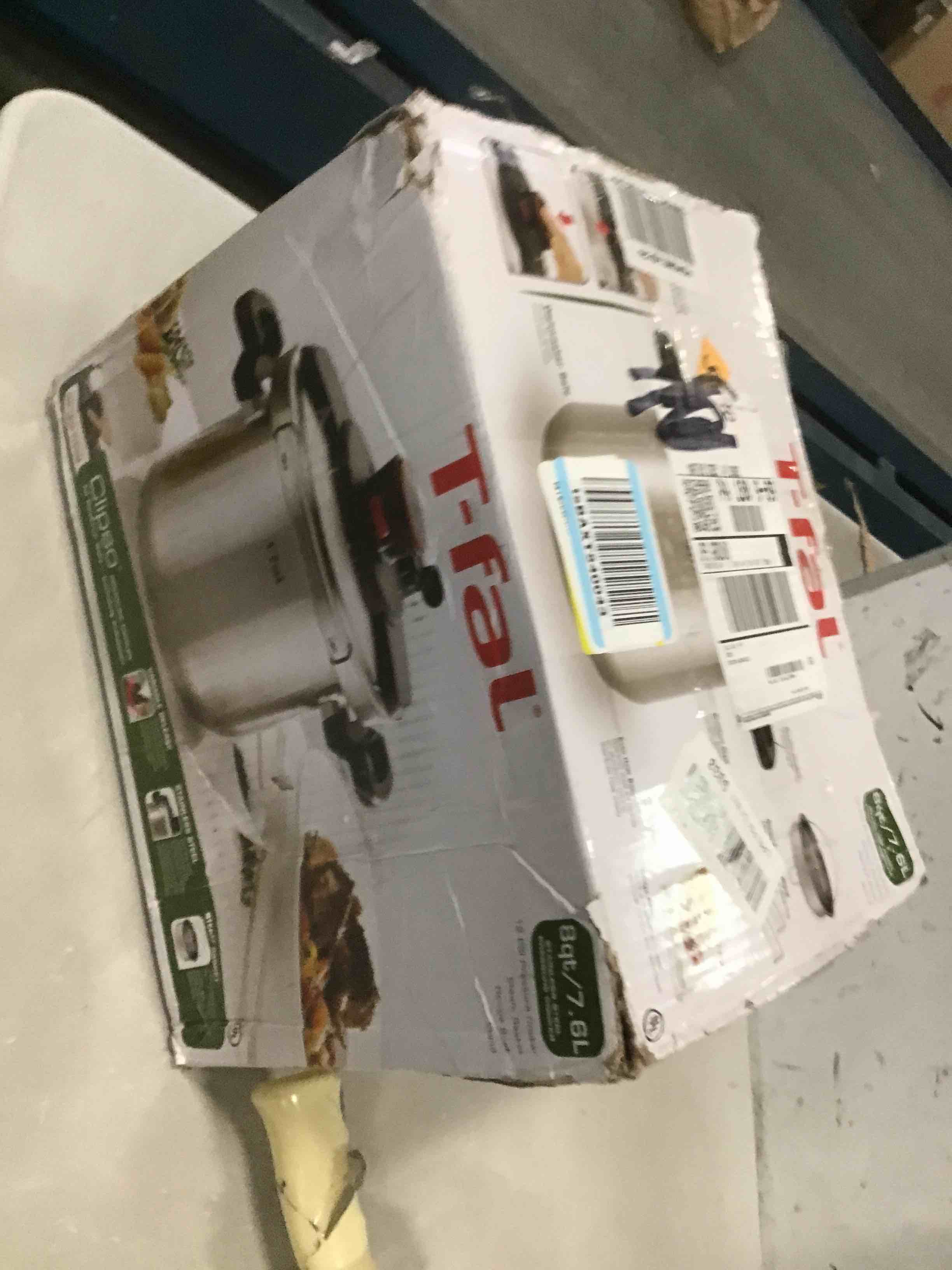 https://s3.amazonaws.com/lotting-images-prod/bidfta/PPE2233231_1737562752128.jpeg