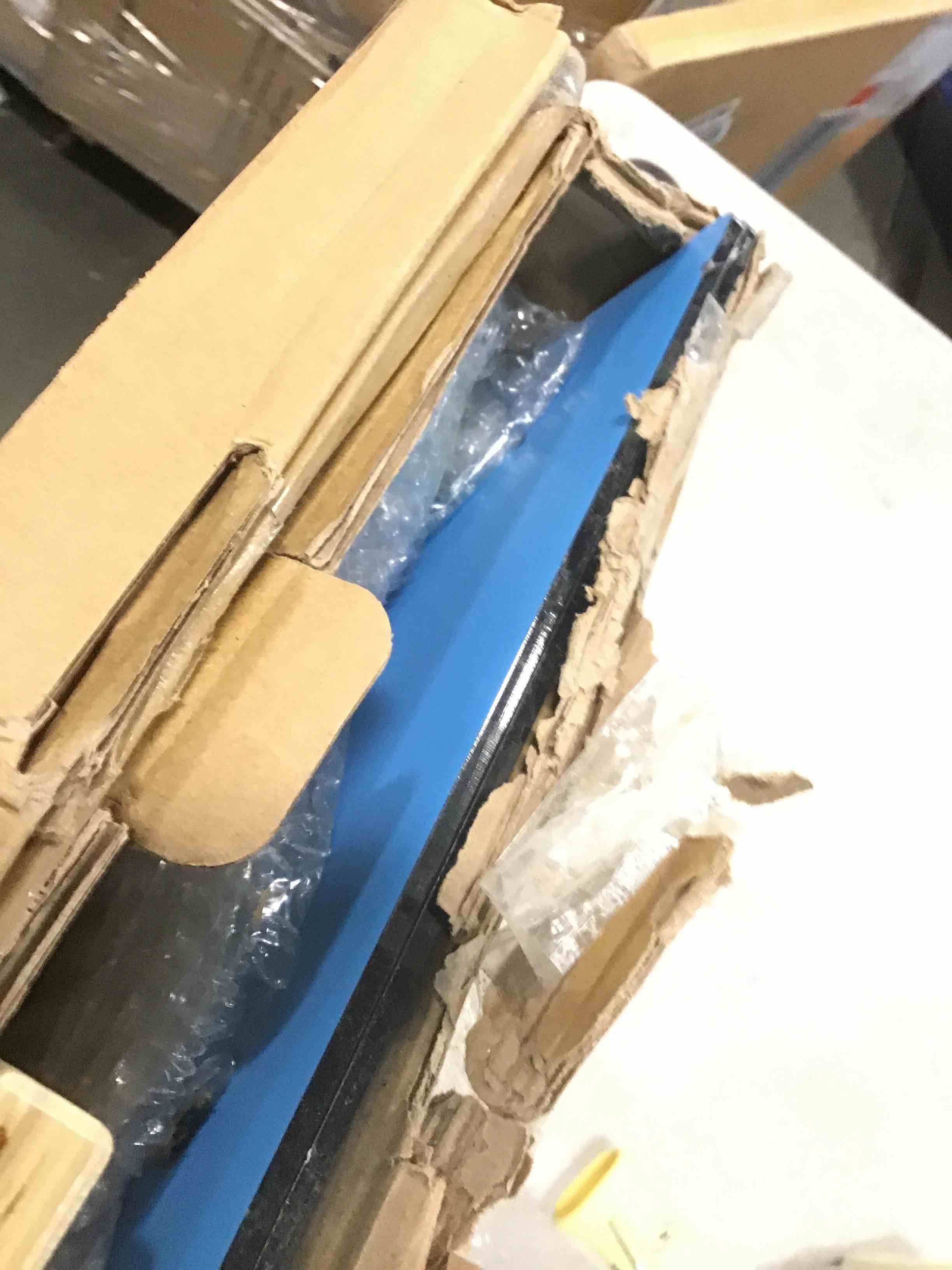 https://s3.amazonaws.com/lotting-images-prod/bidfta/PPE2233622_1737644140968.jpeg