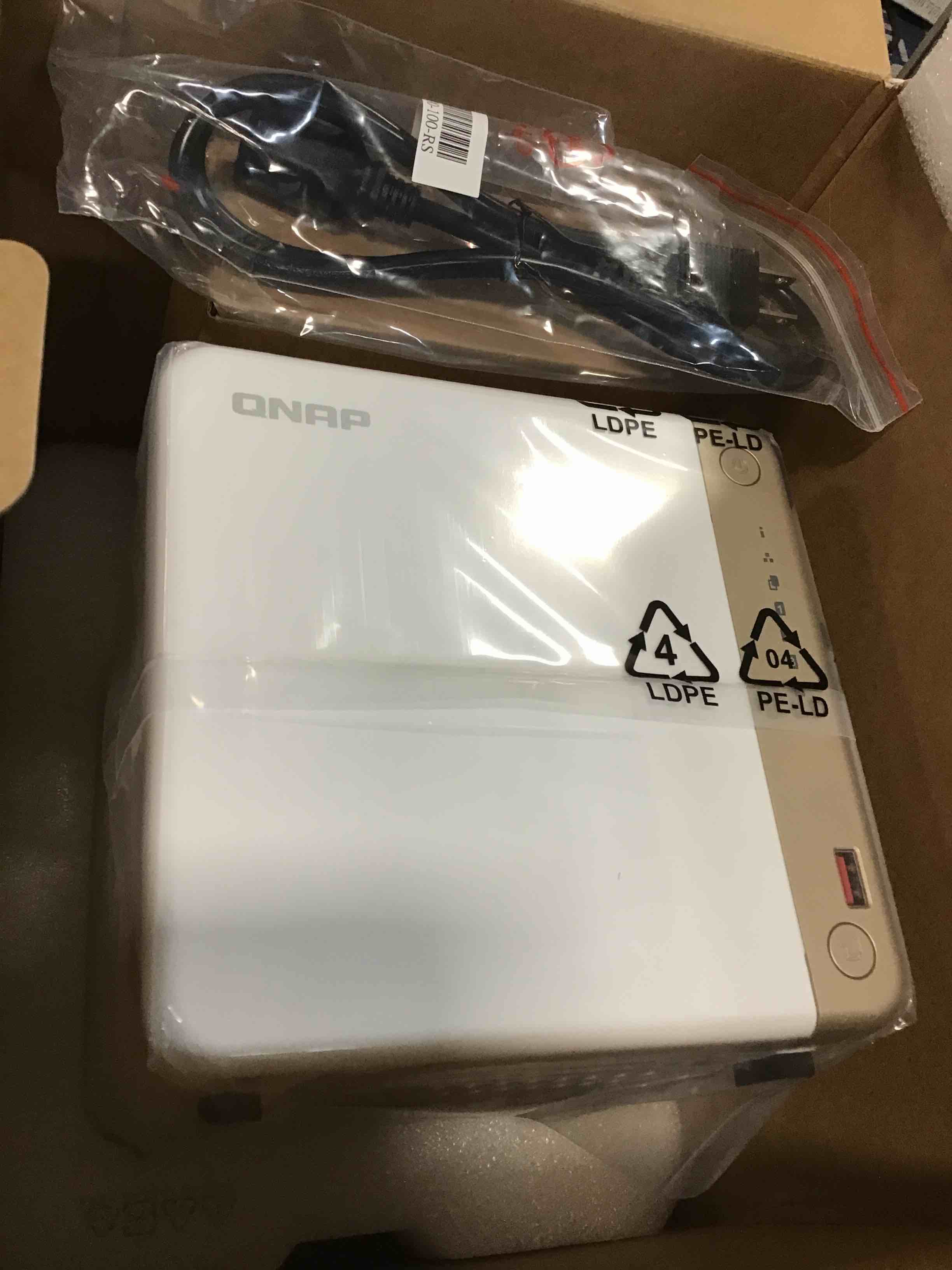 https://s3.amazonaws.com/lotting-images-prod/bidfta/PPE2233832_1738001854949.jpeg