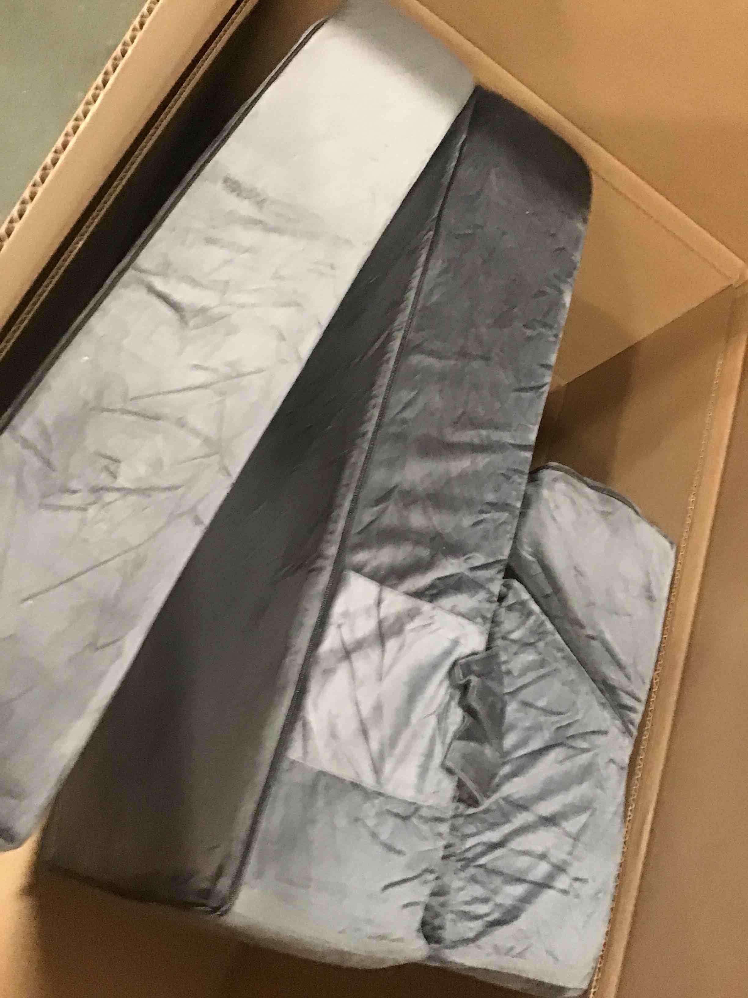 https://s3.amazonaws.com/lotting-images-prod/bidfta/PPE2233860_1737660509869.jpeg